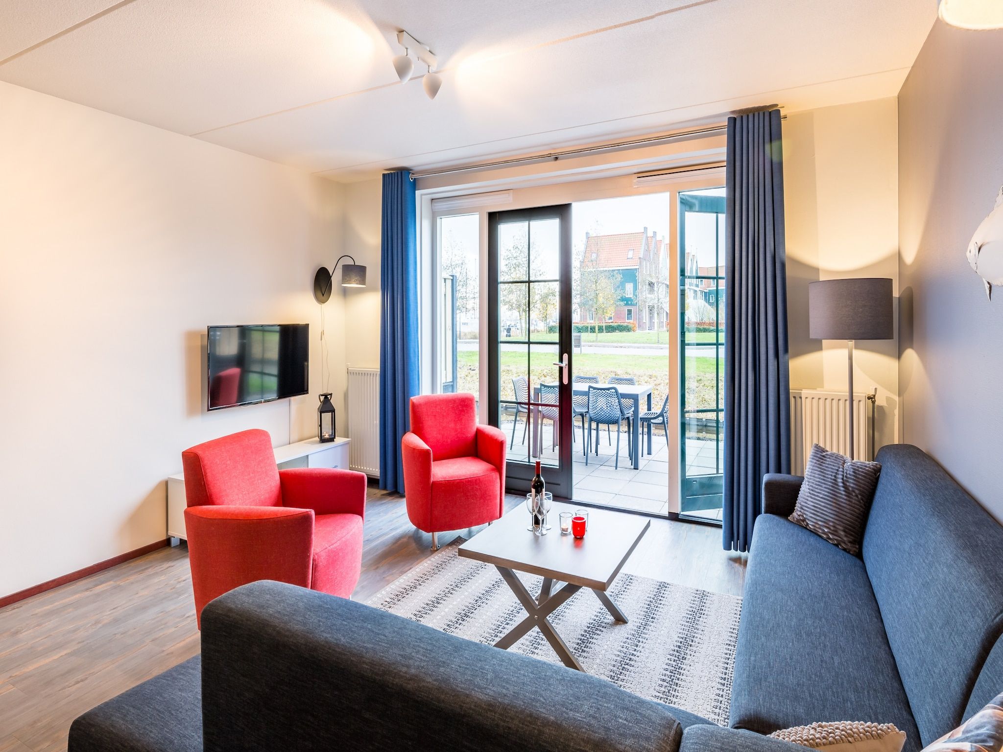 De woonkamer van Marinapark Volendam 4 in Volendam