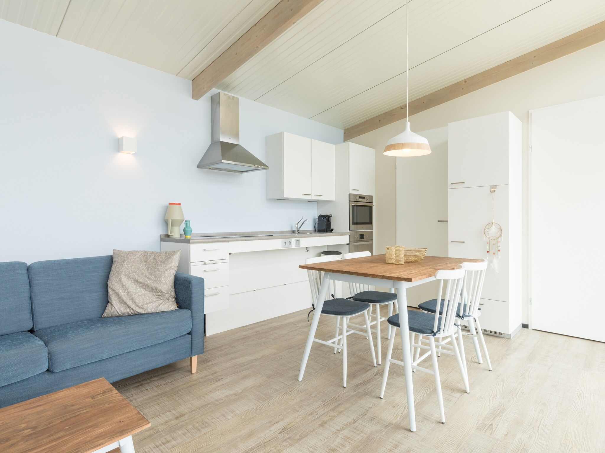 De eetkamer van Sea Lodges Ameland 4 in Hollum