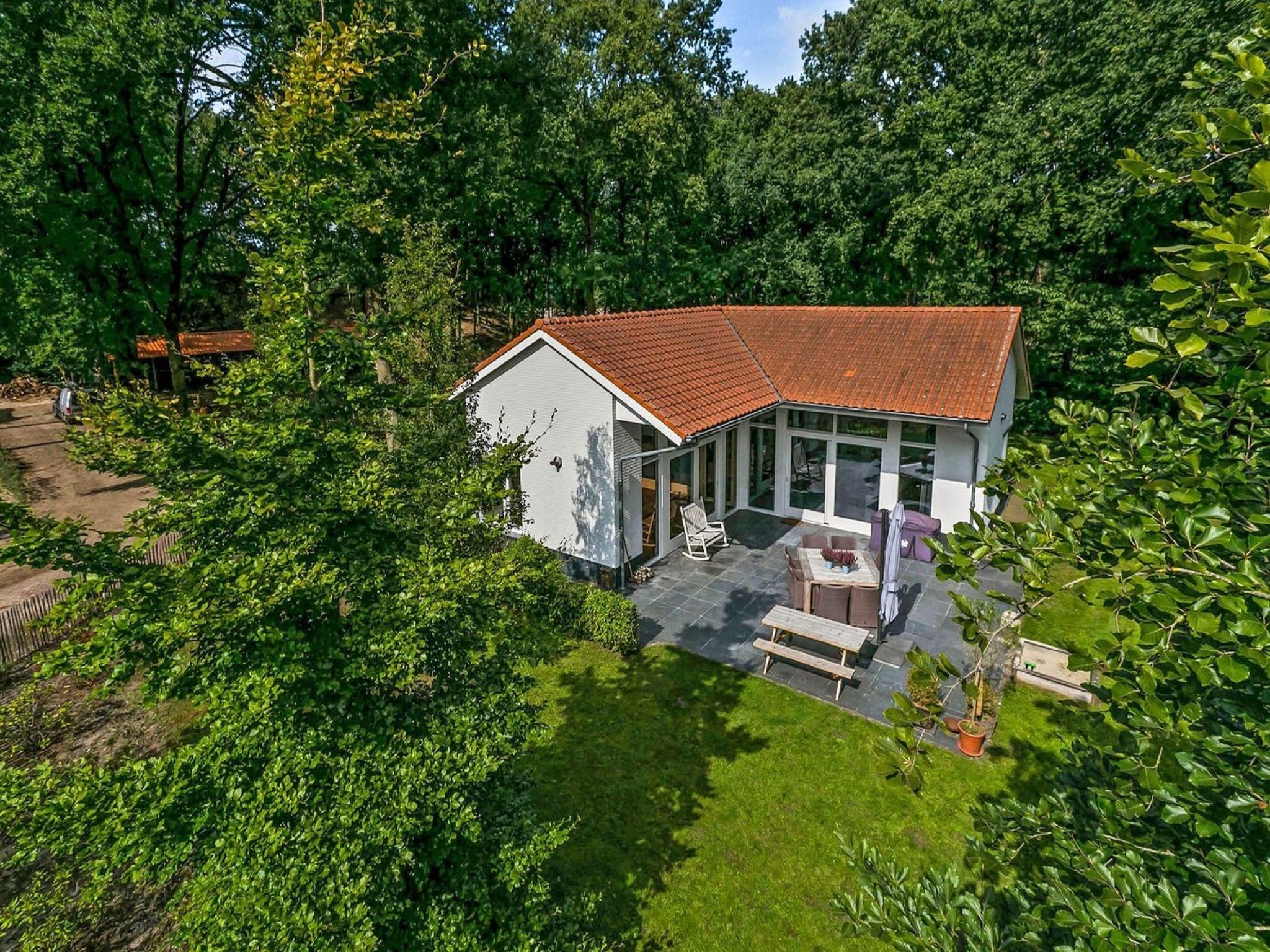 De buitenkant van Vakantiepark Sandberghe 7 in Uden