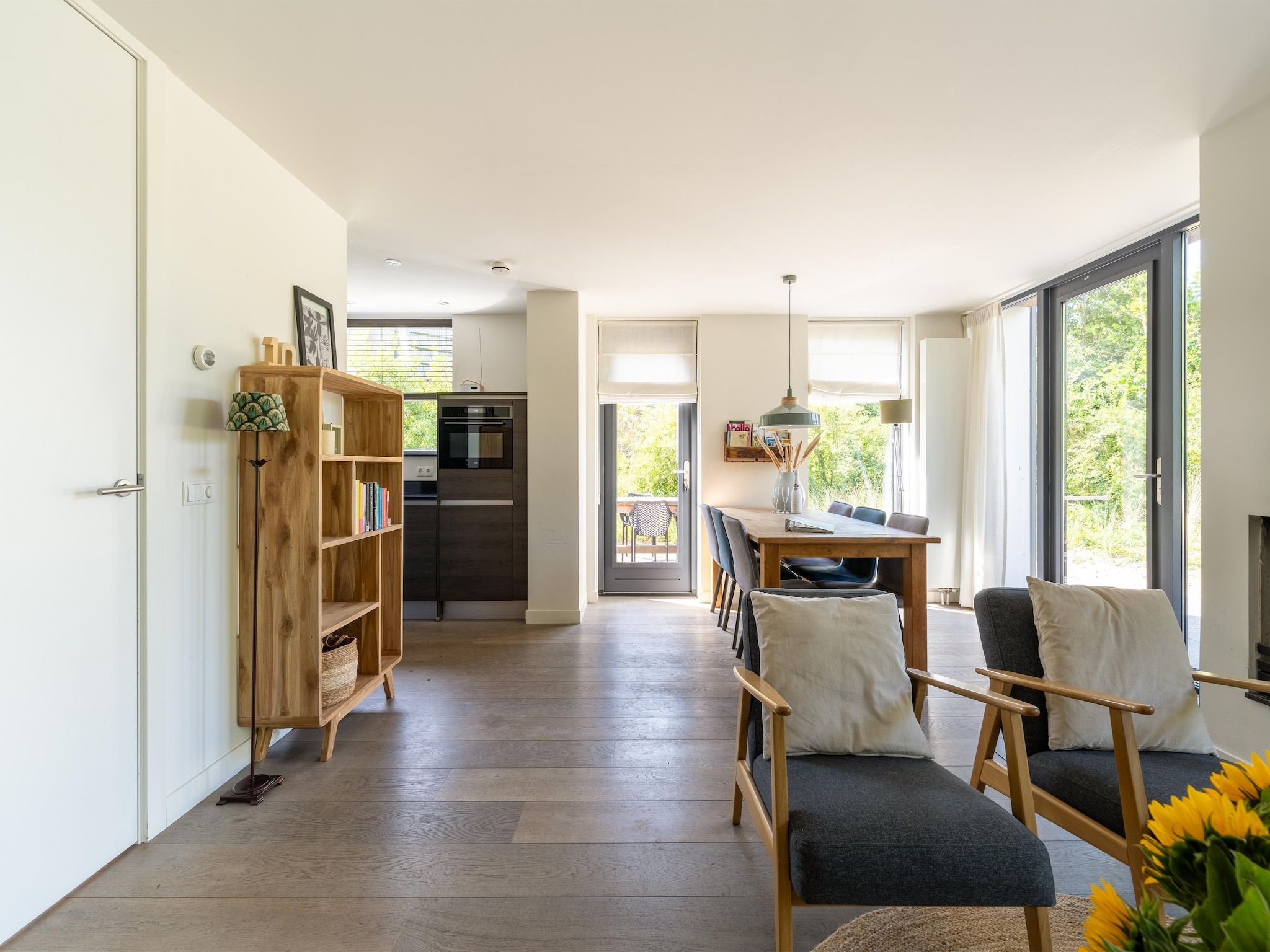 De woonkamer van Waterland in Egmond aan den Hoef