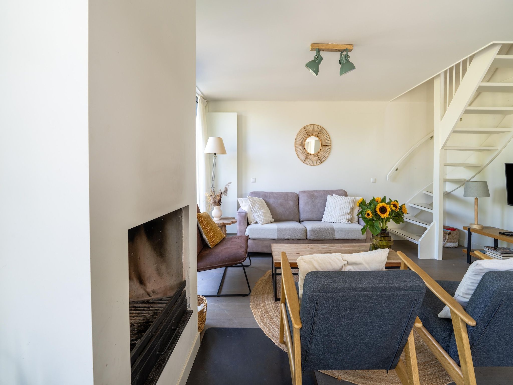 De woonkamer van Waterland in Egmond aan den Hoef