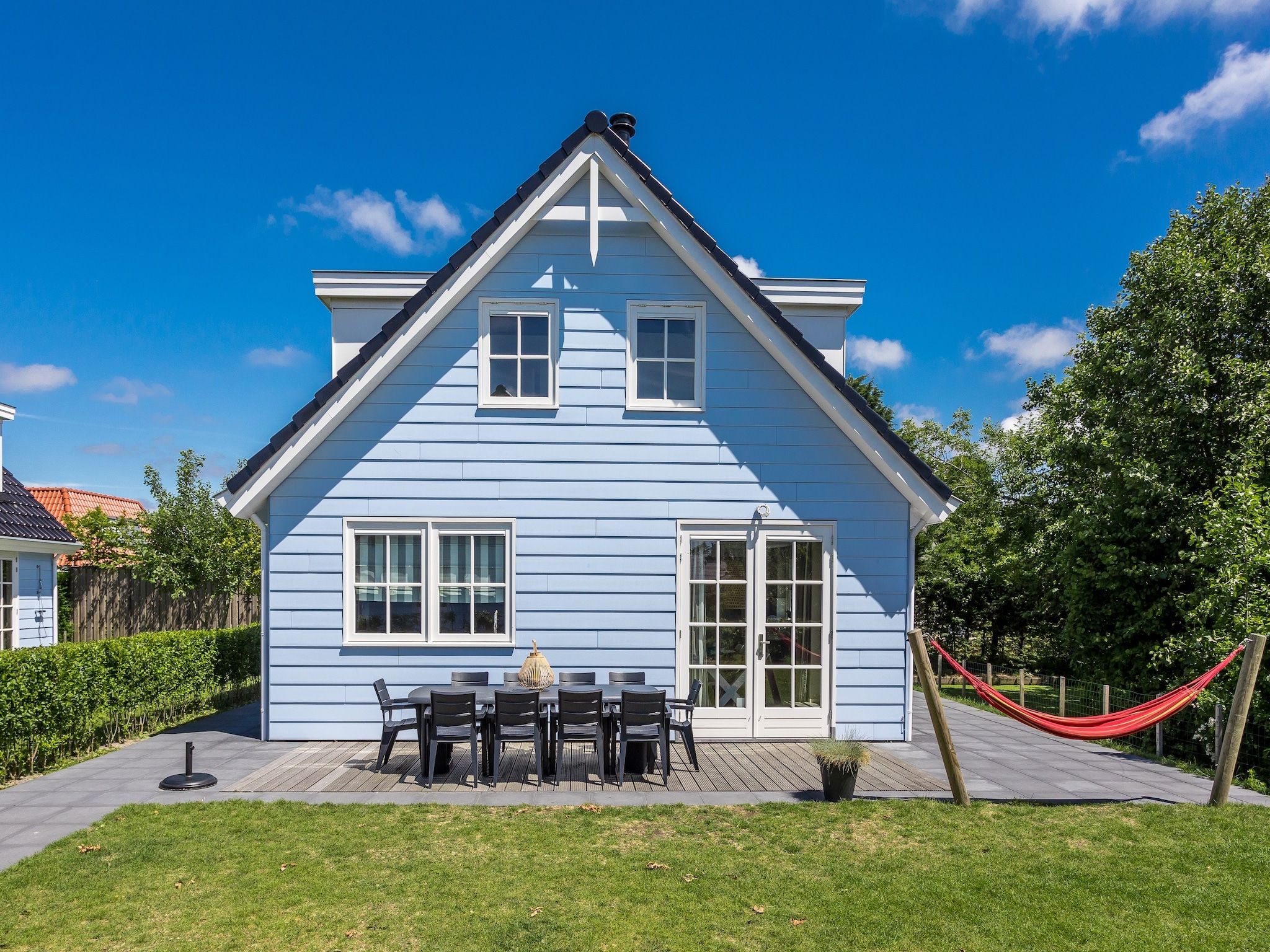 De tuin van Bungalowpark de Gouden Spar 5 in Noordwijk