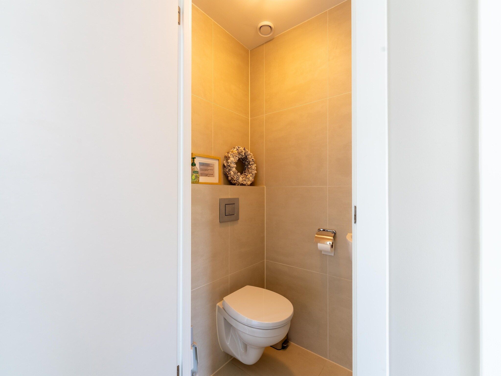 De badkamer van Onder de molen in Egmond aan den Hoef