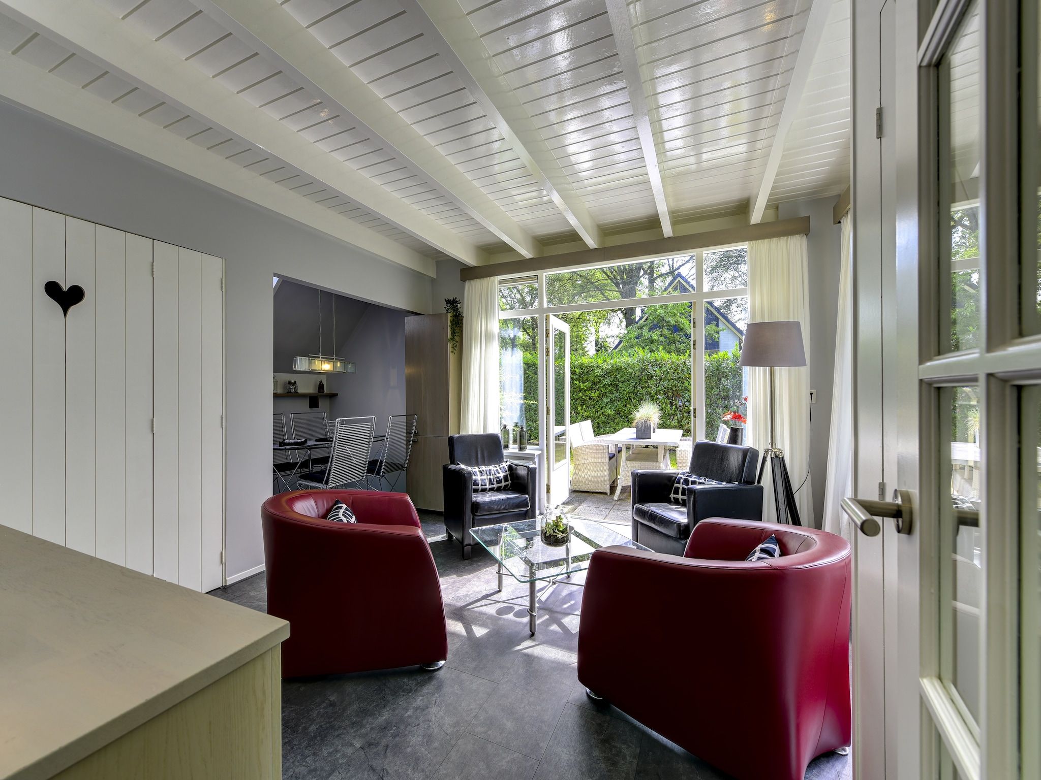 De woonkamer van Buitenplaats Gerner 6 in Dalfsen