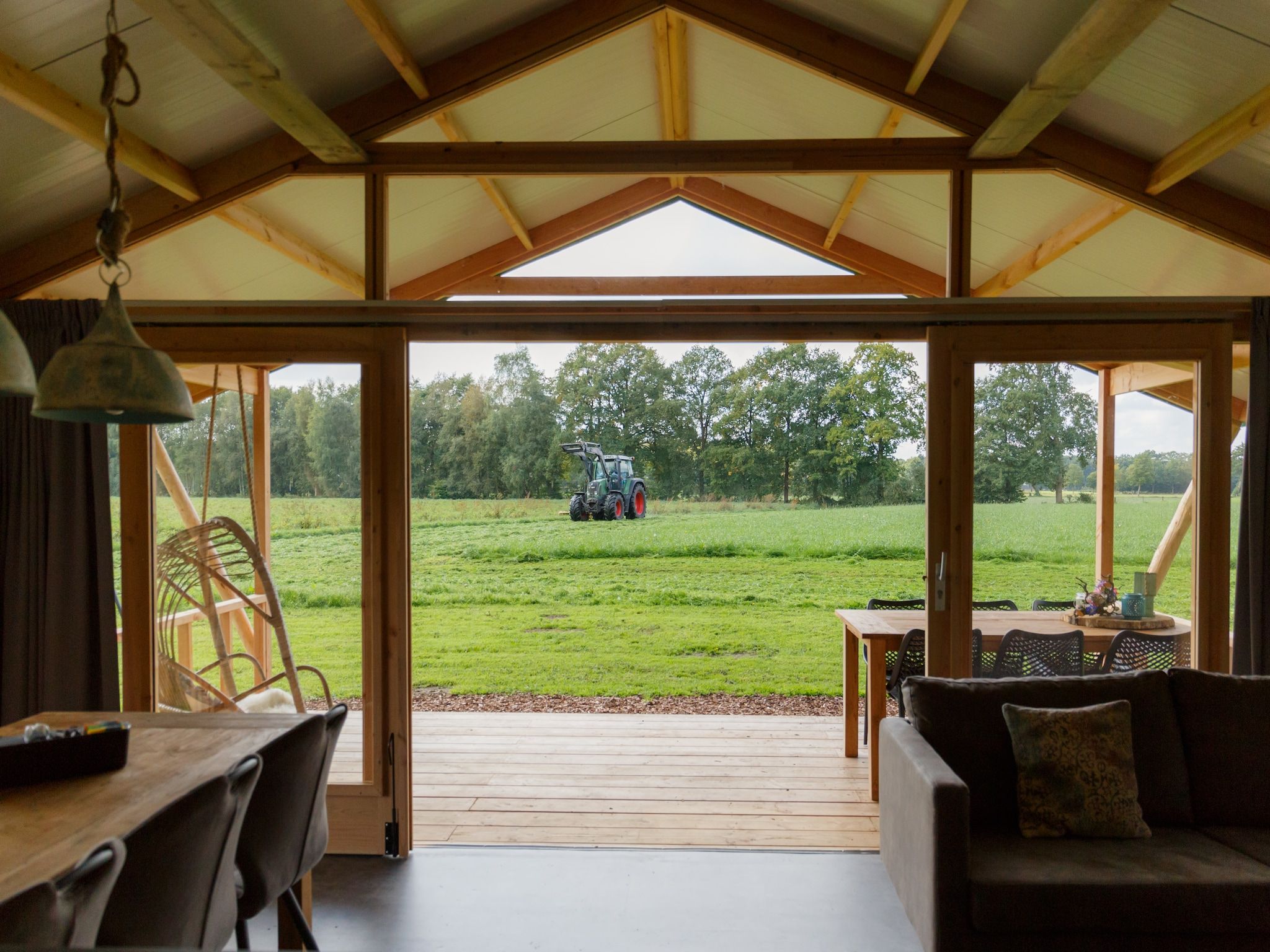 De woonkamer van Landrijk de Reesprong 2 in Buurse