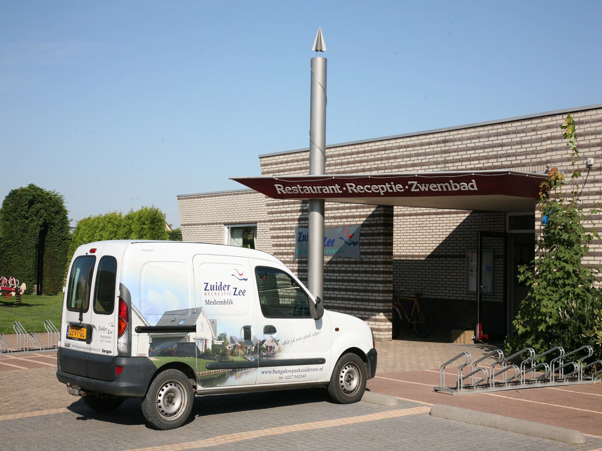 Parkfaciliteiten bij Dijkhuis 6 in Medemblik