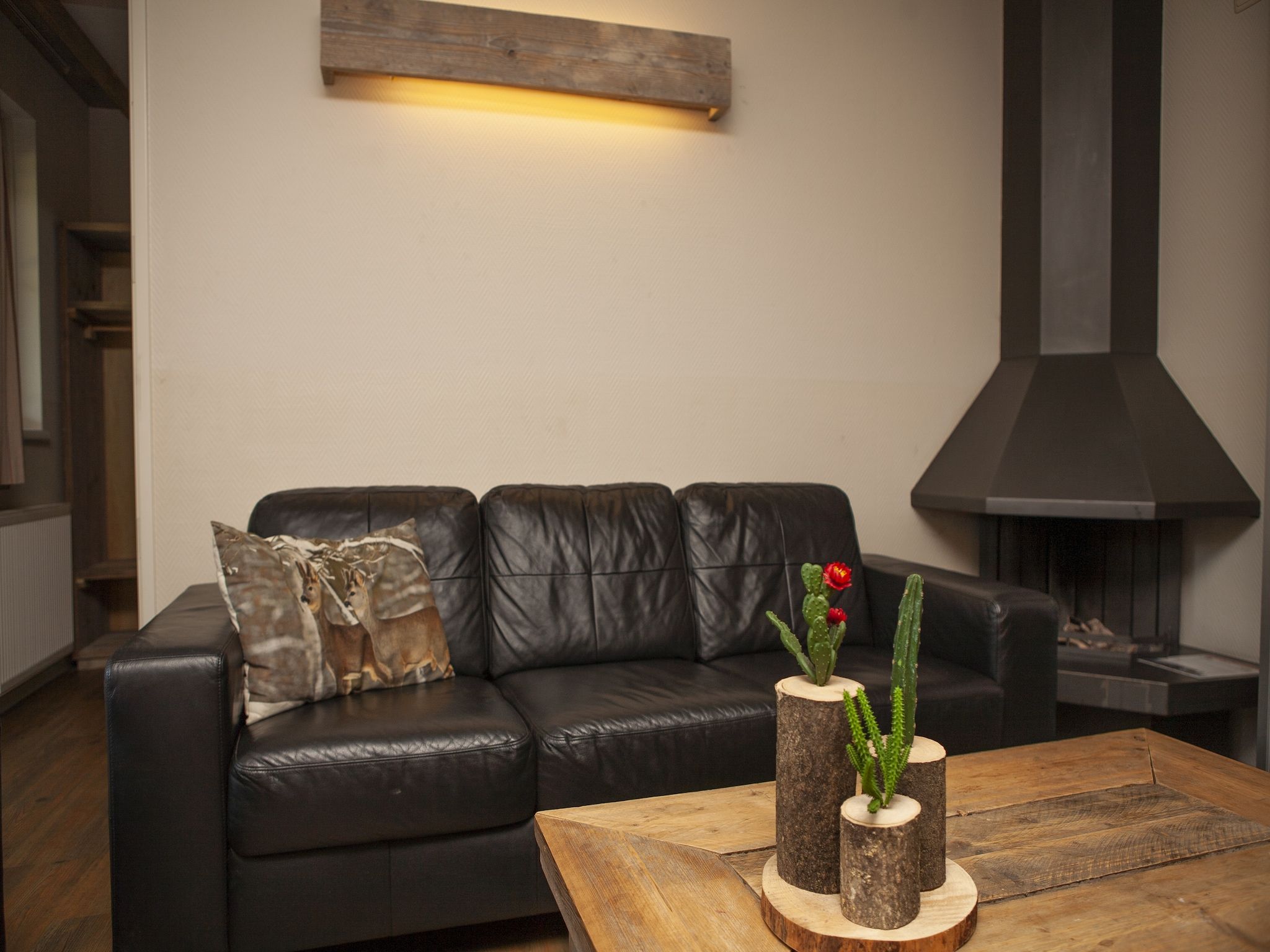 De woonkamer van Recreatiepark de Boshoek 12 in Voorthuizen