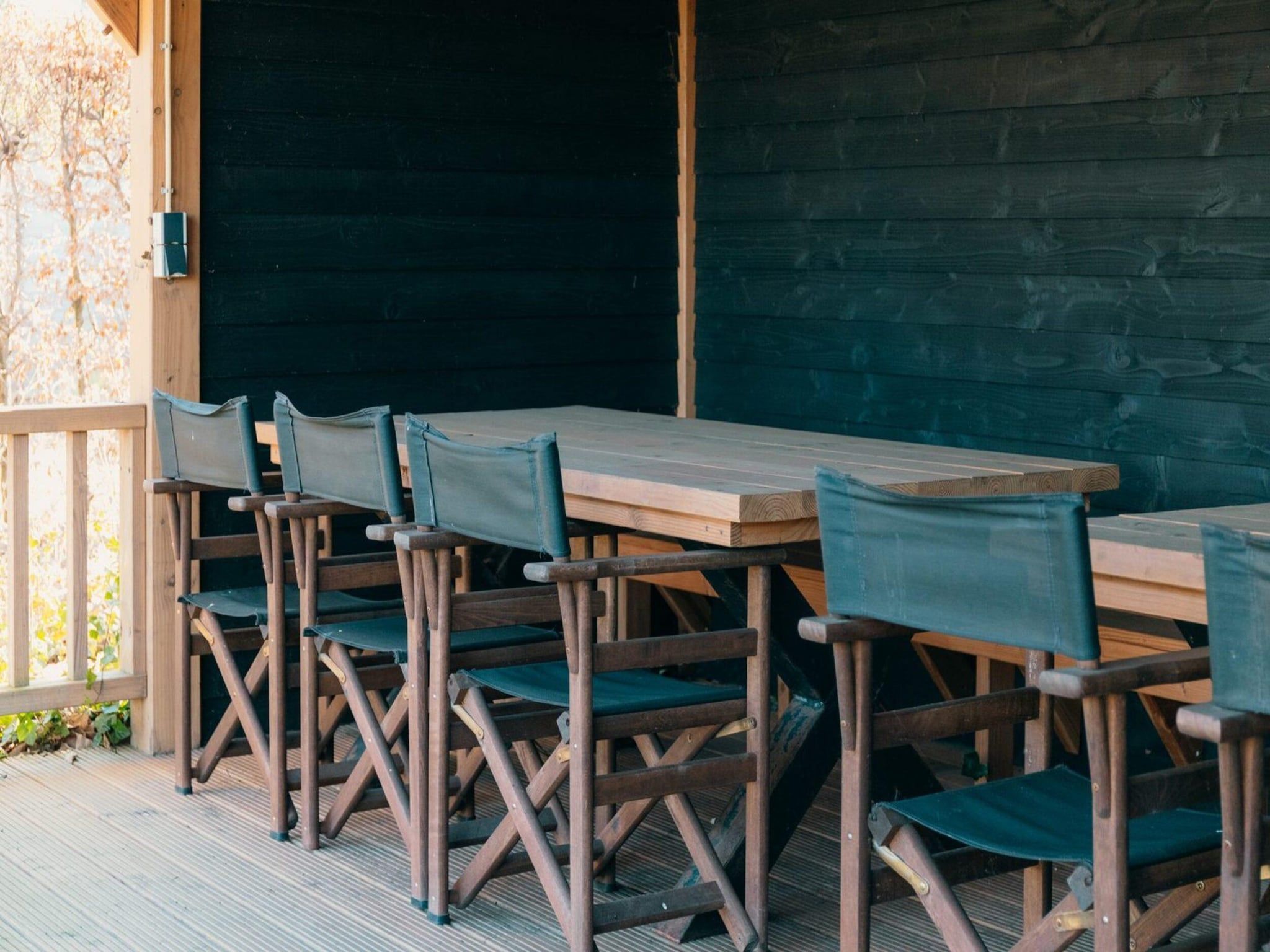 Het terras van Recreatiepark de Boshoek 16 in Voorthuizen