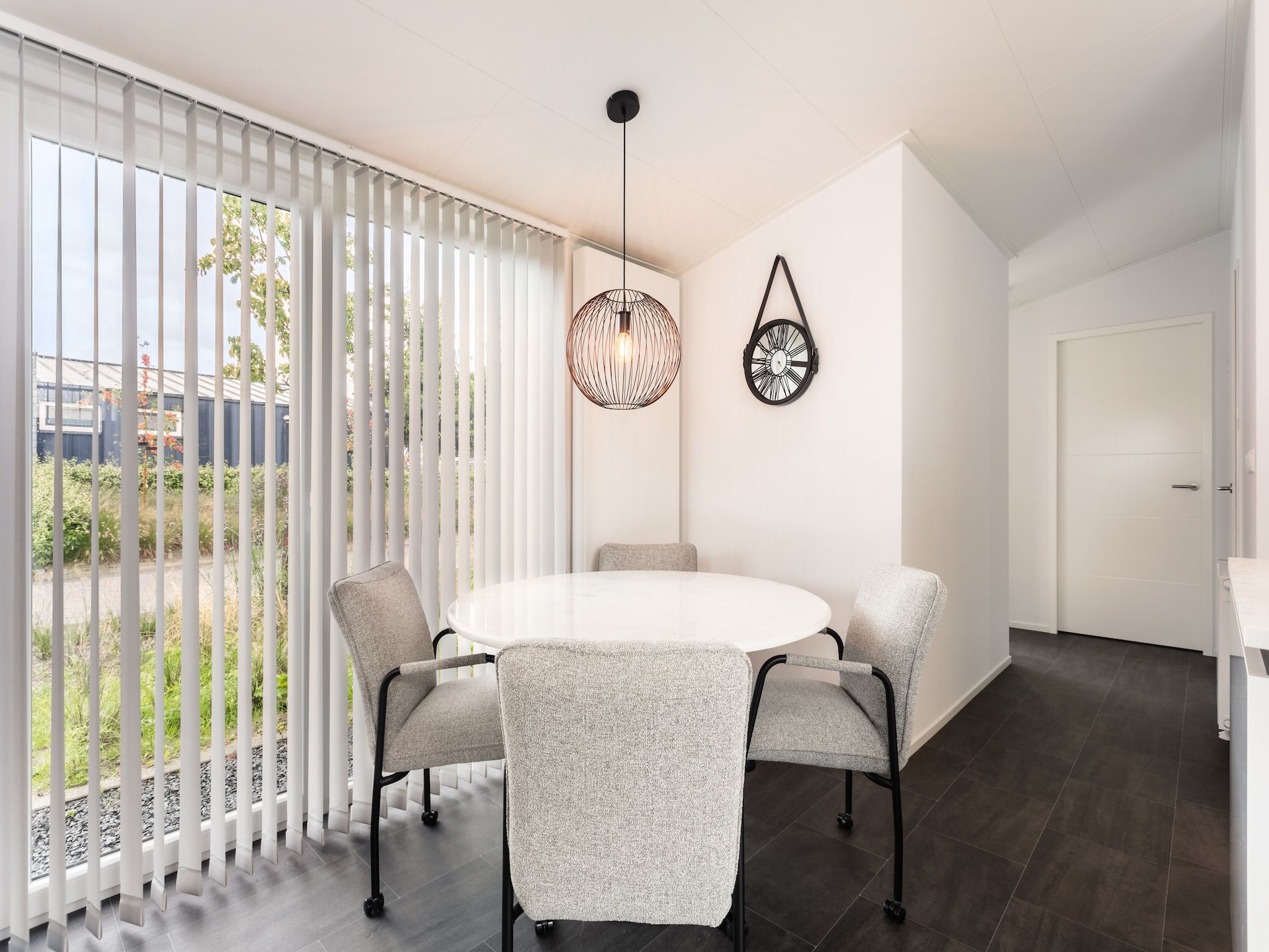 De woonkamer van Water Resort Oosterschelde 70 in Wemeldinge