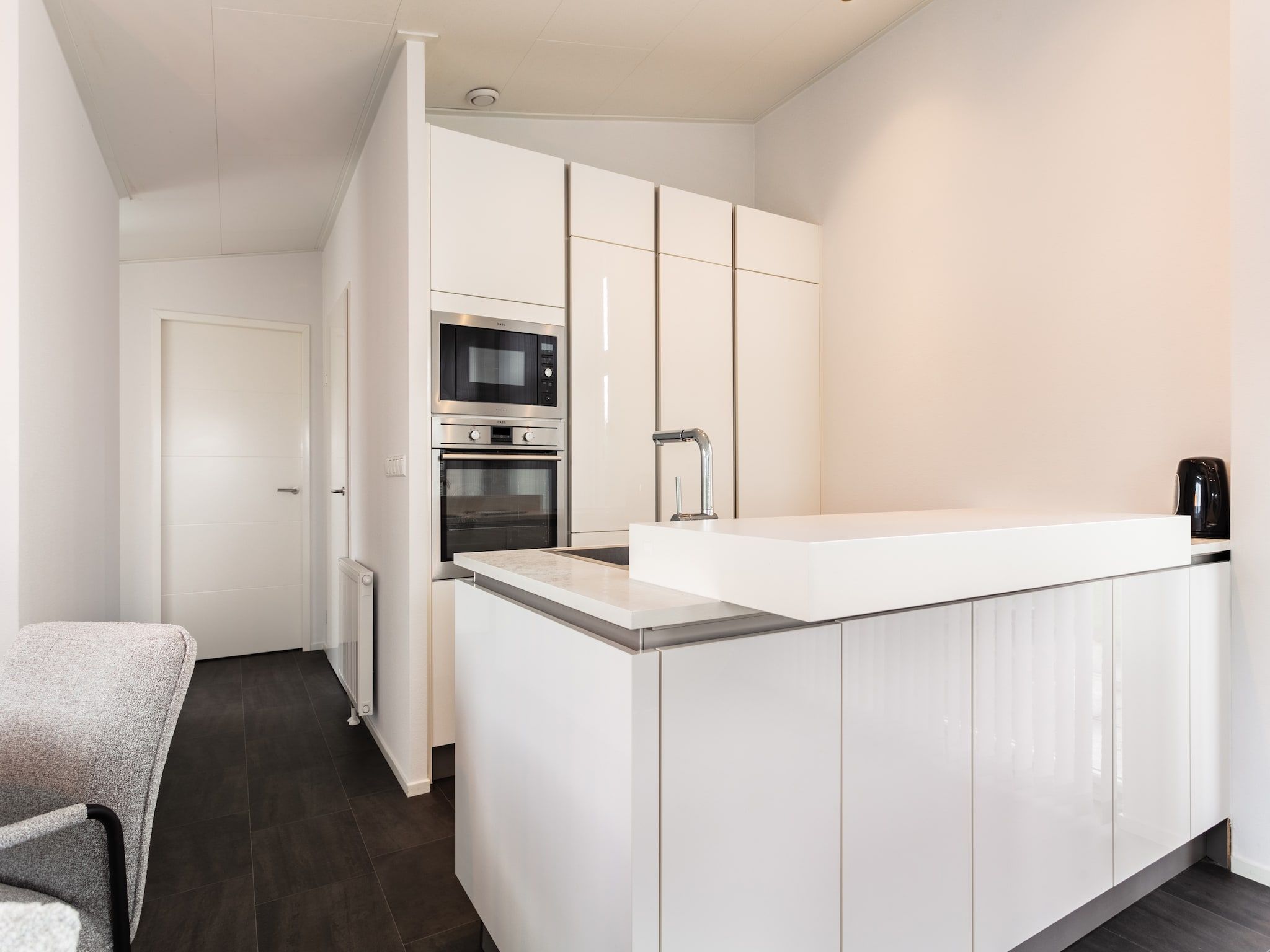 De keuken van Water Resort Oosterschelde 70 in Wemeldinge