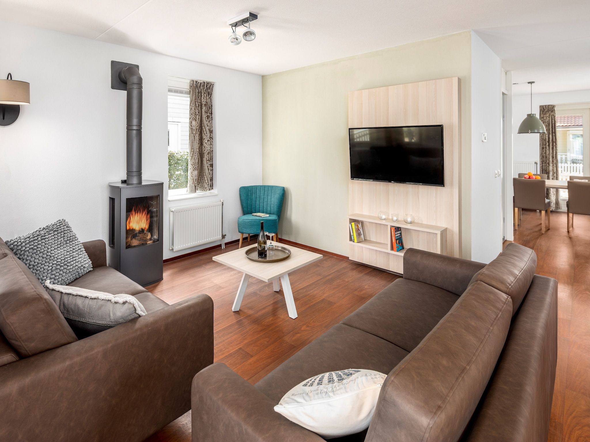 De woonkamer van Aquadelta 28 in Bruinisse