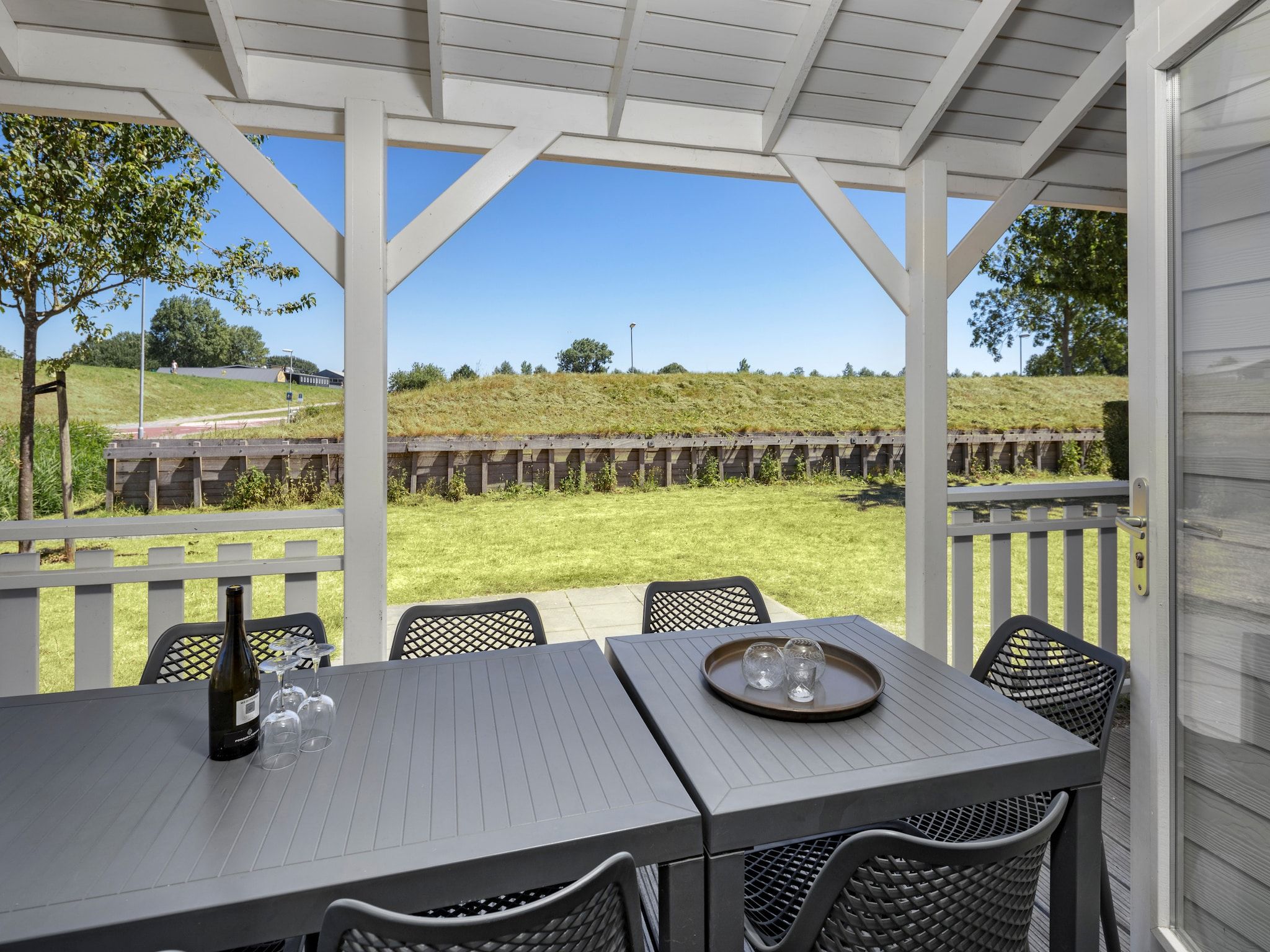 Het terras van Aquadelta 29 in Bruinisse