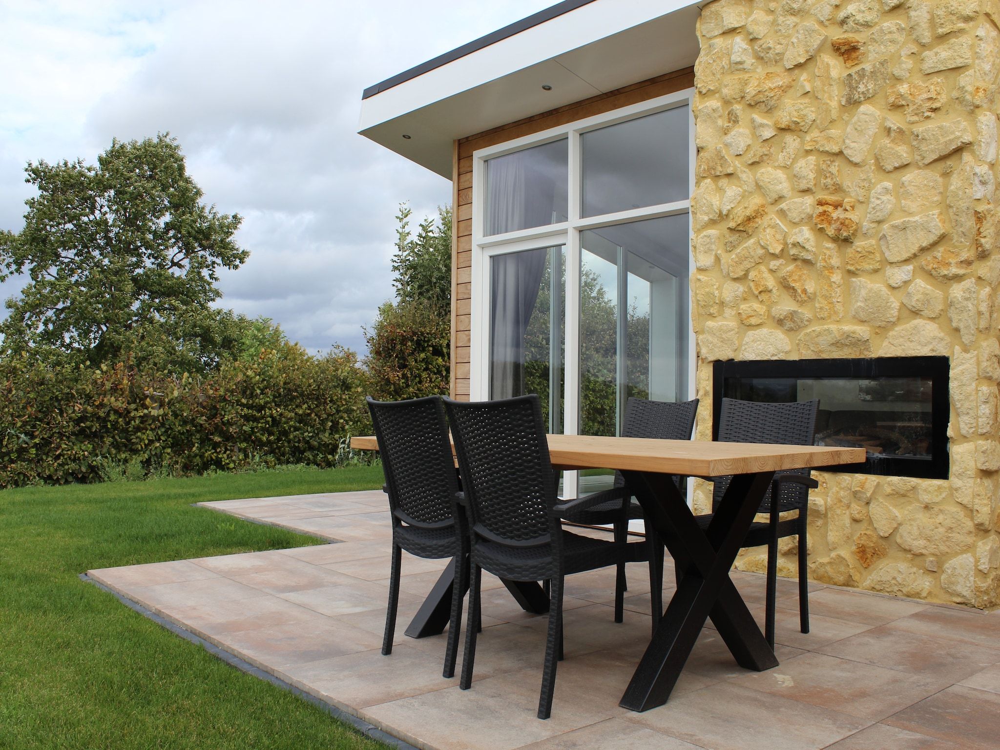 Het terras van Resort Mooi Bemelen 8 in Bemelen