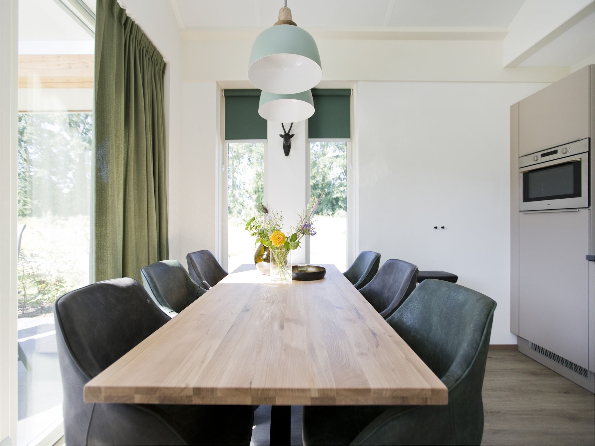 De eetkamer van Landgoed De IJsvogel 7 in Voorthuizen