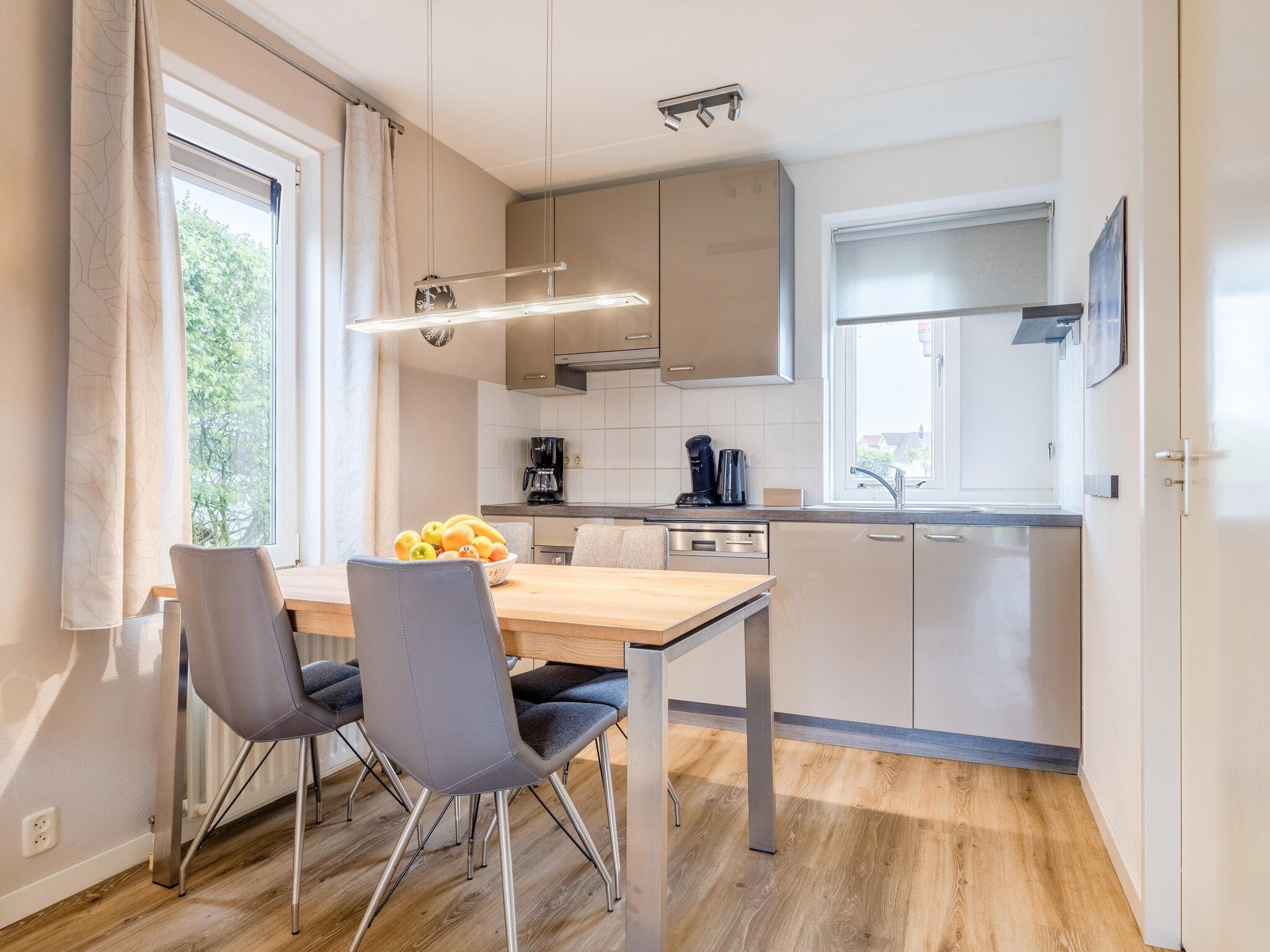 De keuken van Noordzee Résidence De Banjaard 13 in Kamperland