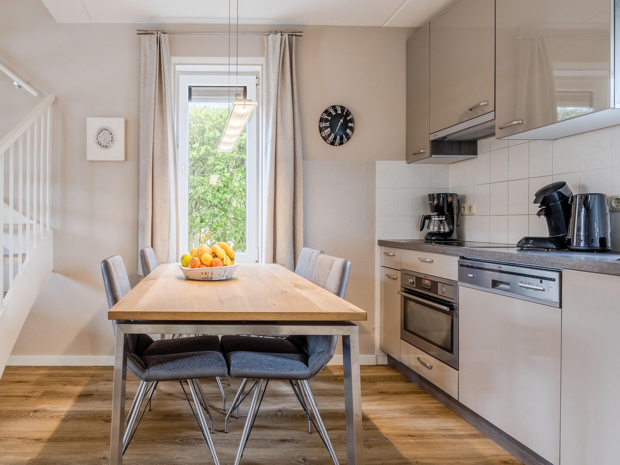 De keuken van Noordzee Résidence De Banjaard 13 in Kamperland