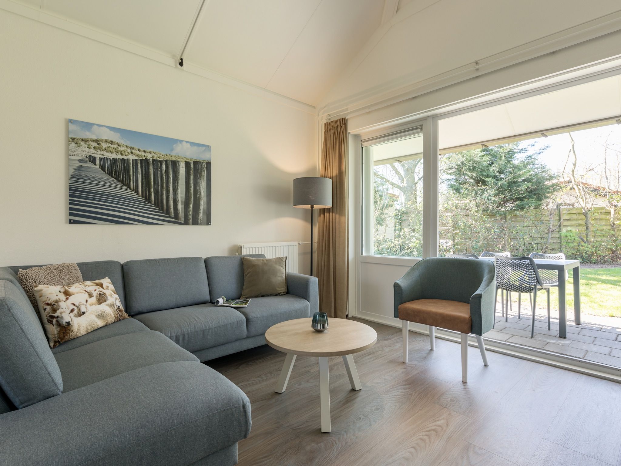 De woonkamer van Kustpark Texel 10 in De Koog