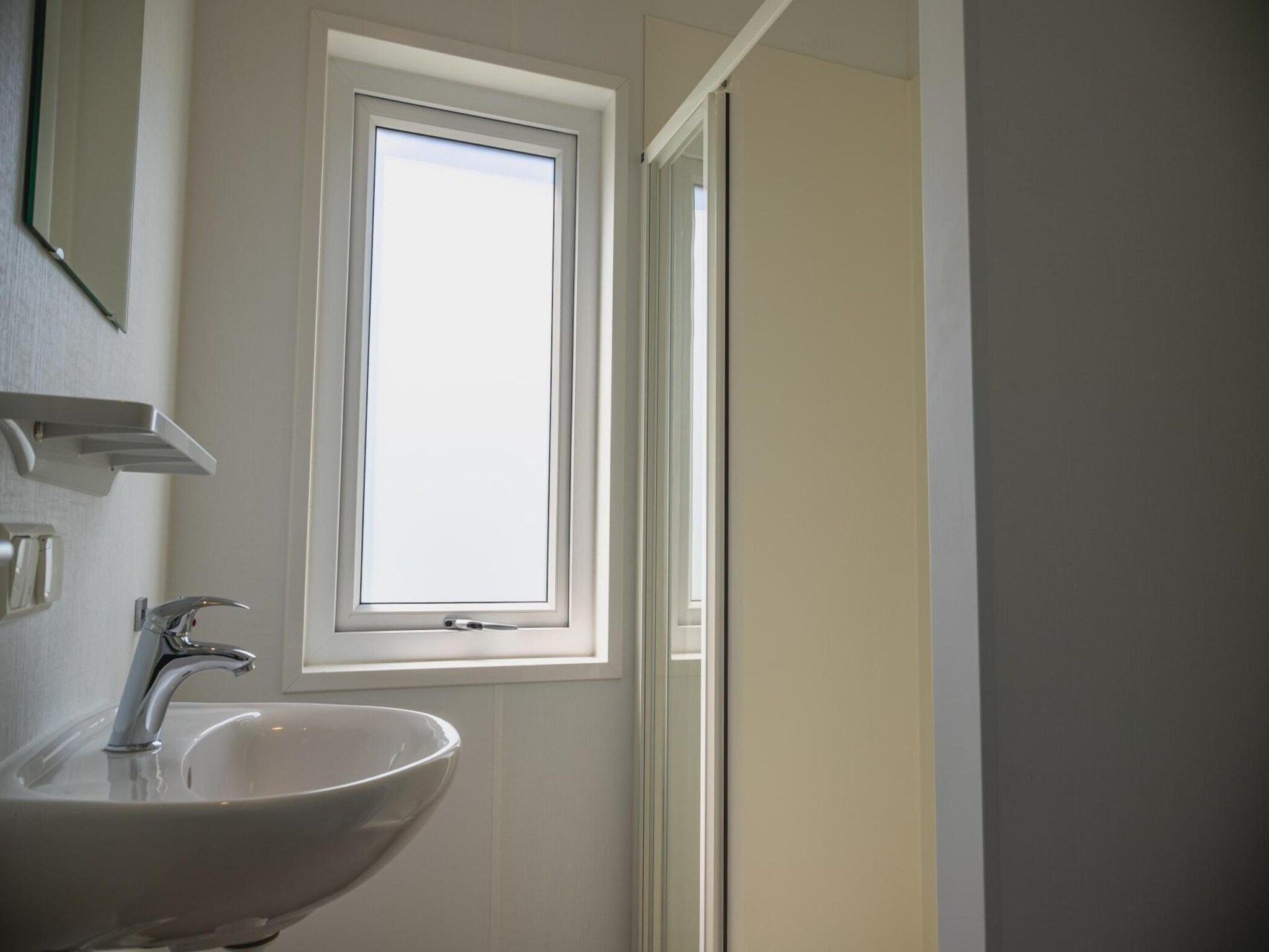 De badkamer van Beemsterdijk  5 personen in West-Graftdijk