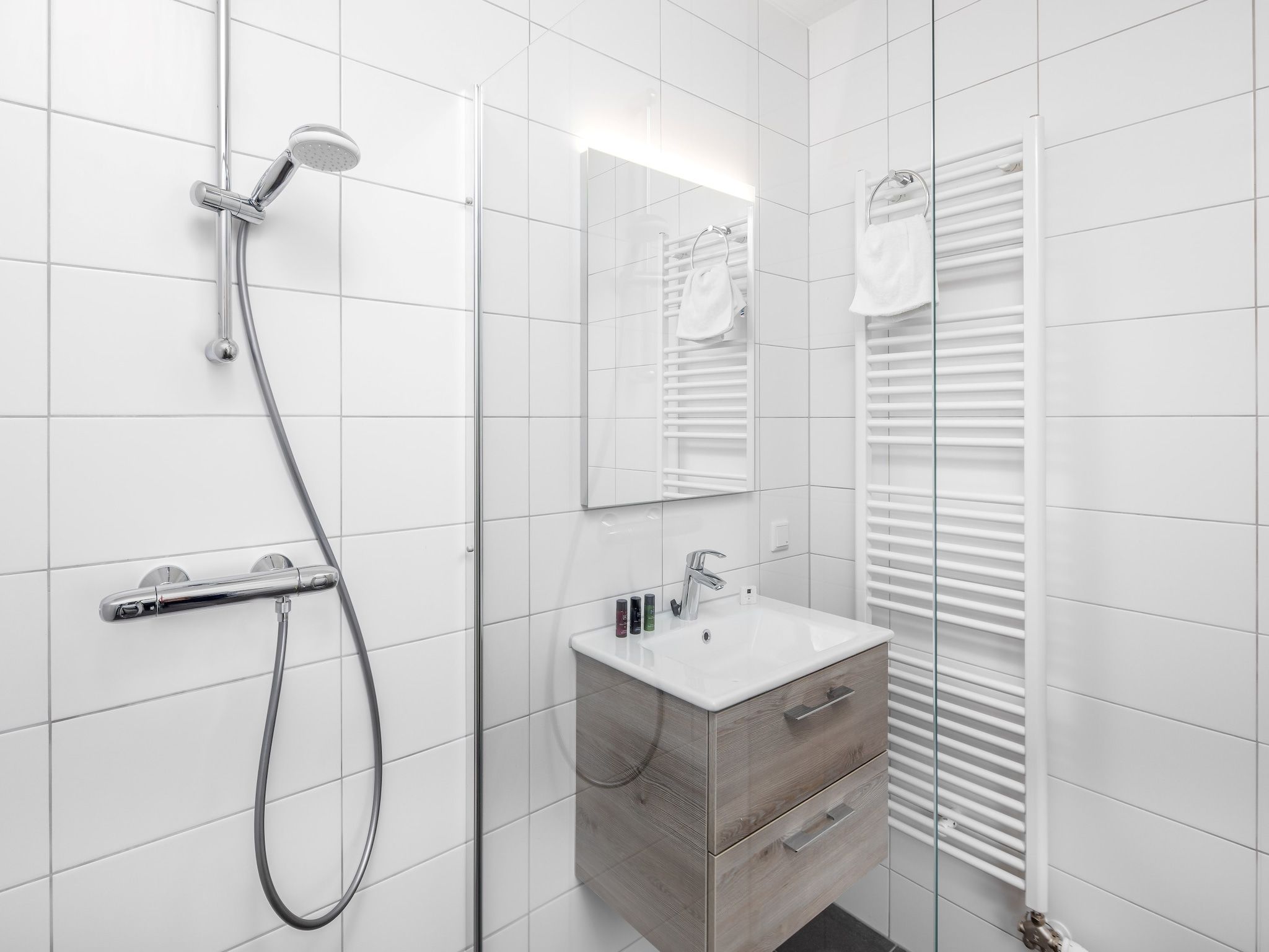 De badkamer van Aquadelta 37 in Bruinisse