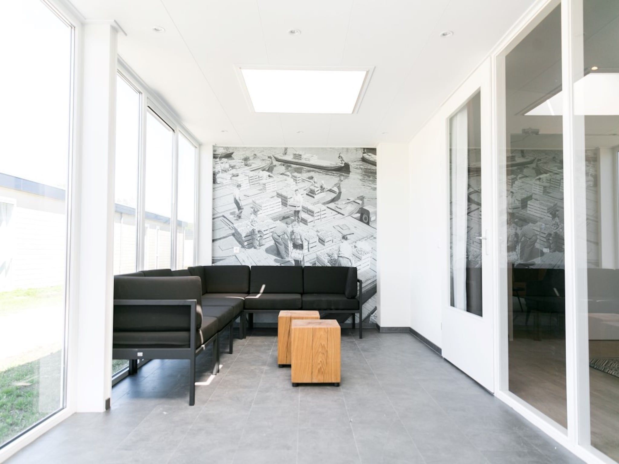 De woonkamer van Strandpark Vlugtenburg 8 in 's-Gravenzande