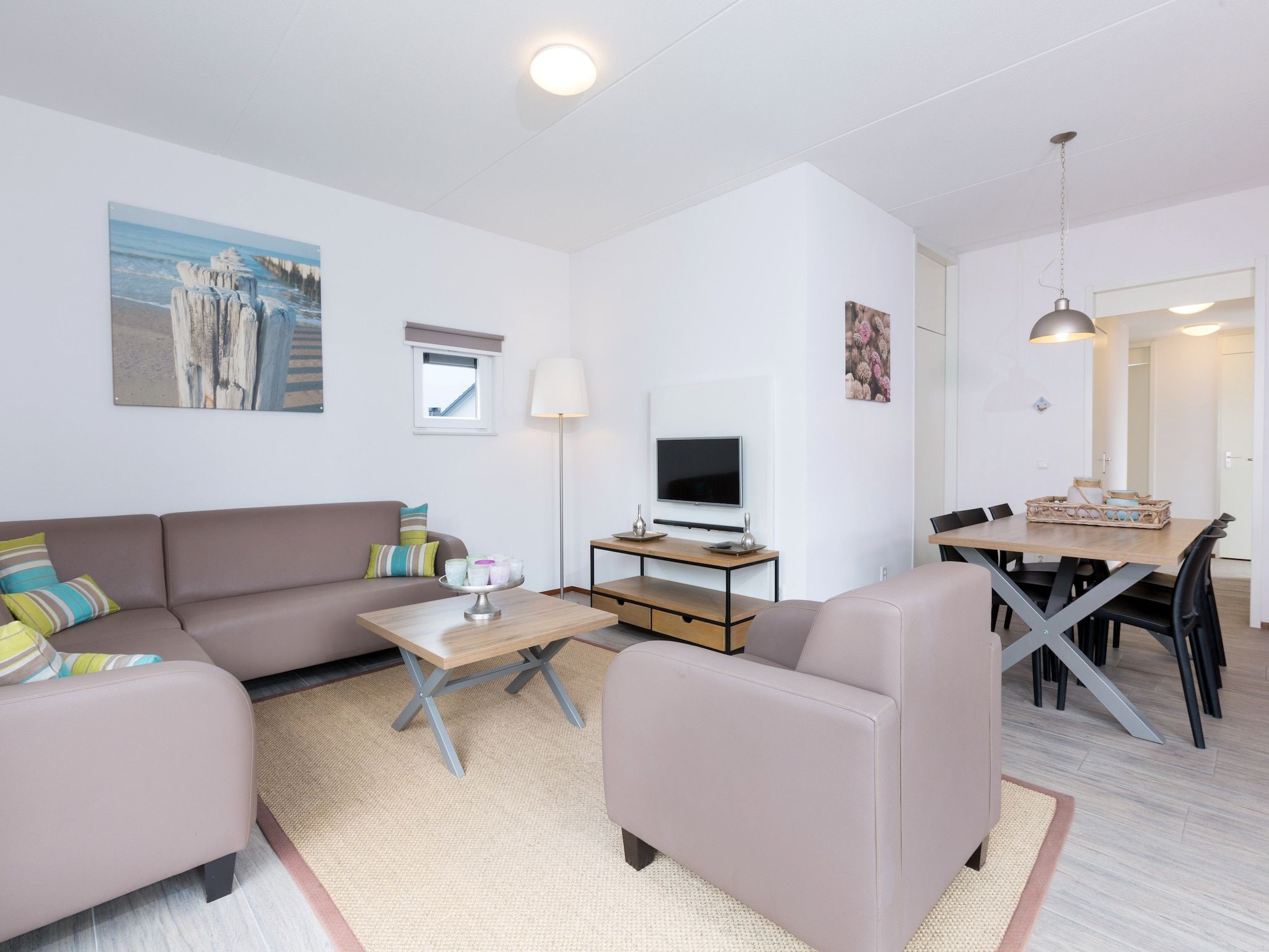 De woonkamer van Strandpark Duynhille 4 in Ouddorp