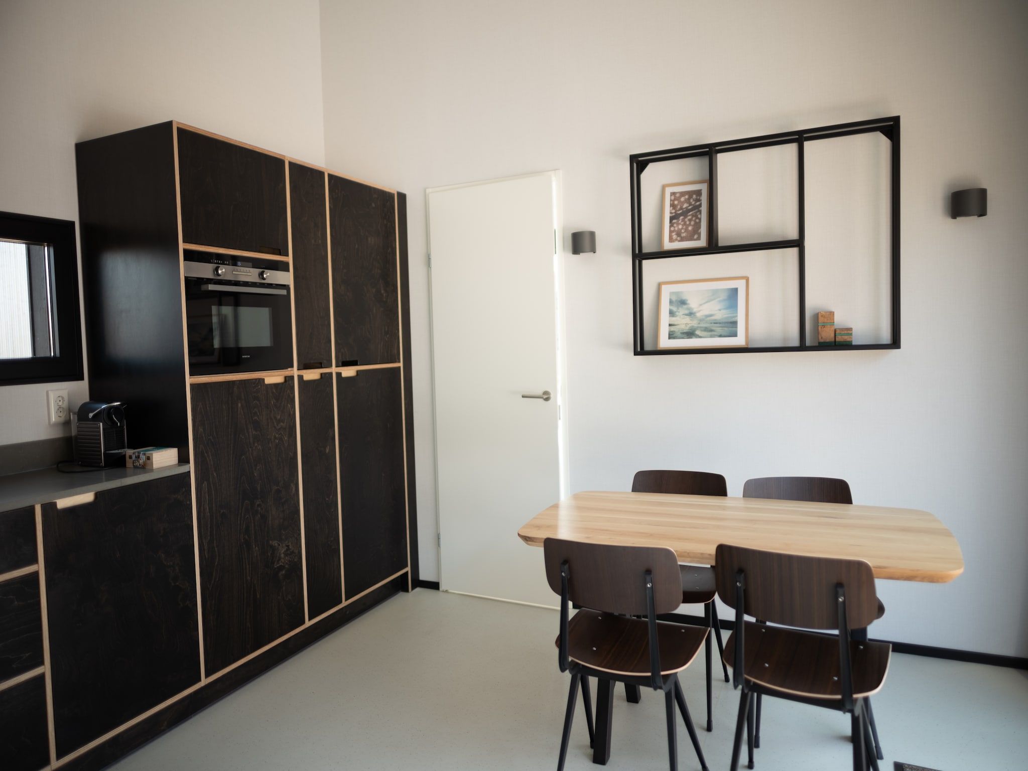 De eetkamer van Sea Lodges Zandvoort 3 in Zandvoort