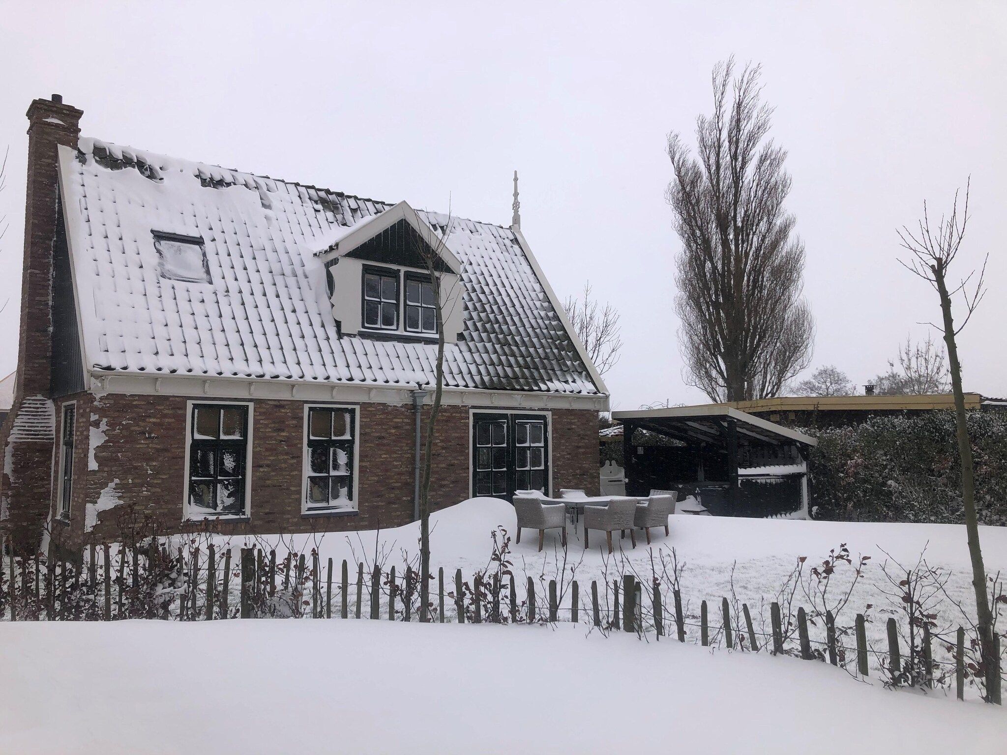 De buitenkant van Recreatiepark Wiringherlant - Villa 18 in Hippolytushoef