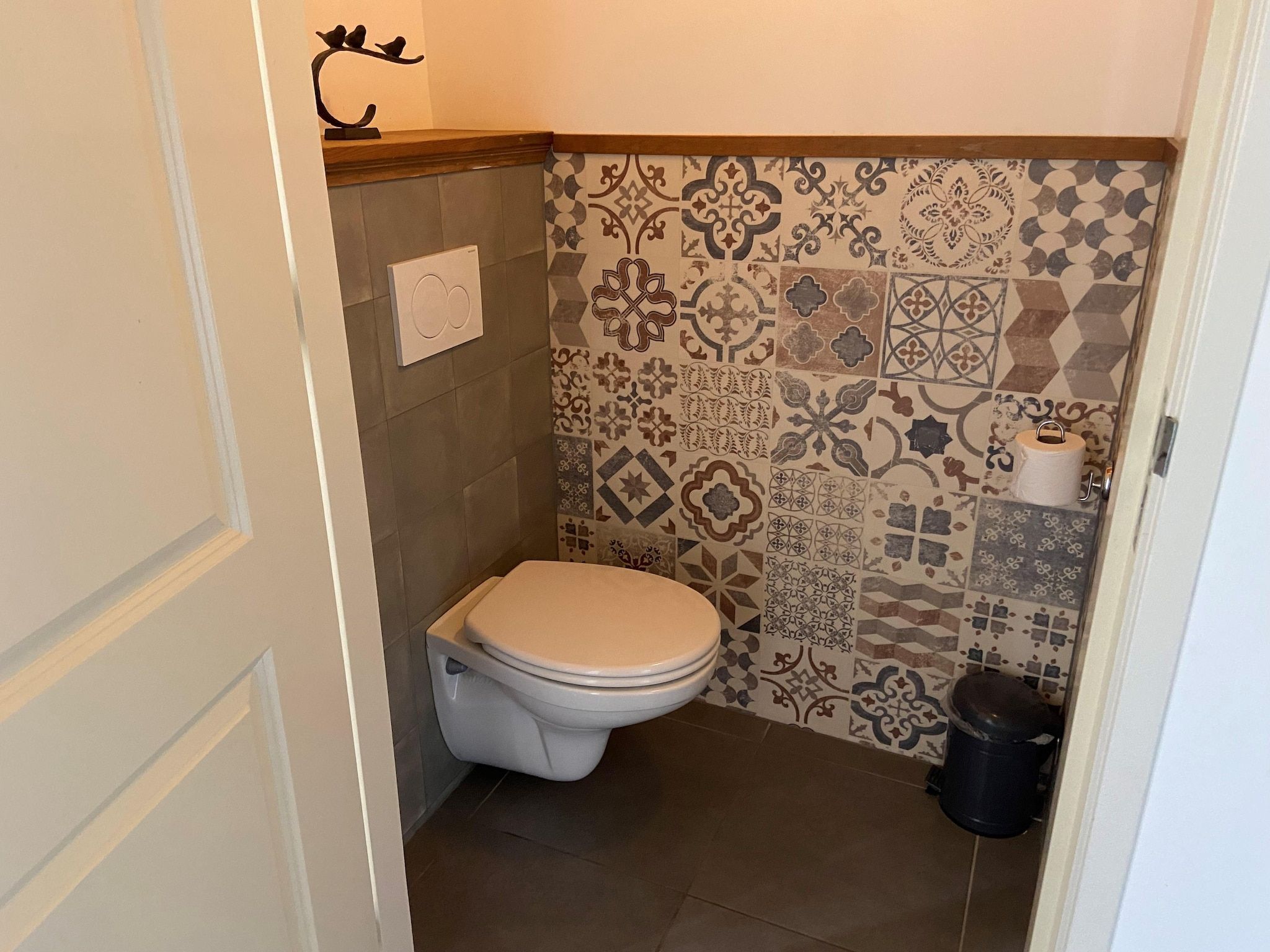 De badkamer van Recreatiepark Wiringherlant - Villa 18 in Hippolytushoef