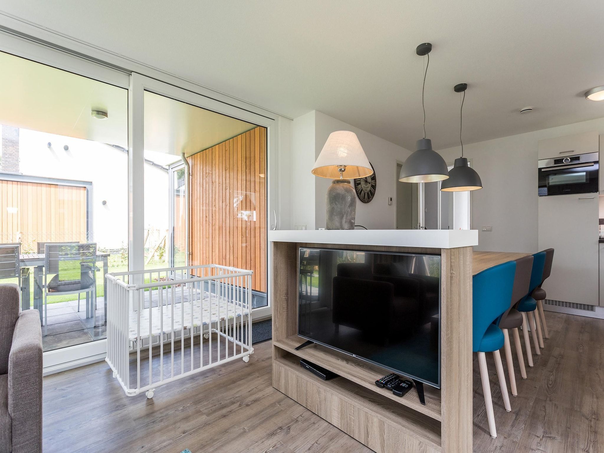 De eetkamer van Buitenhof De Leistert 27 in Roggel