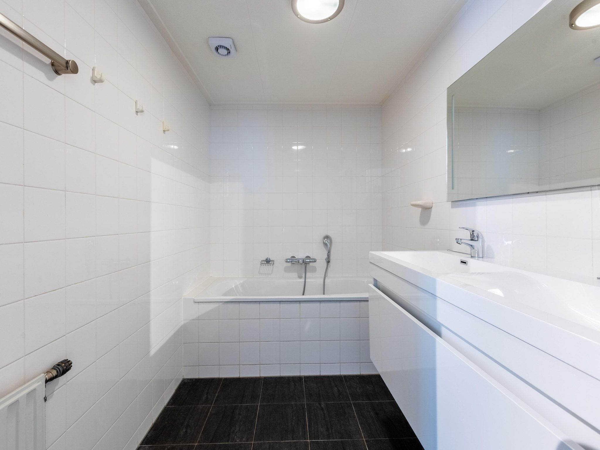 De badkamer van Roompot Beach Resort 21 in Kamperland