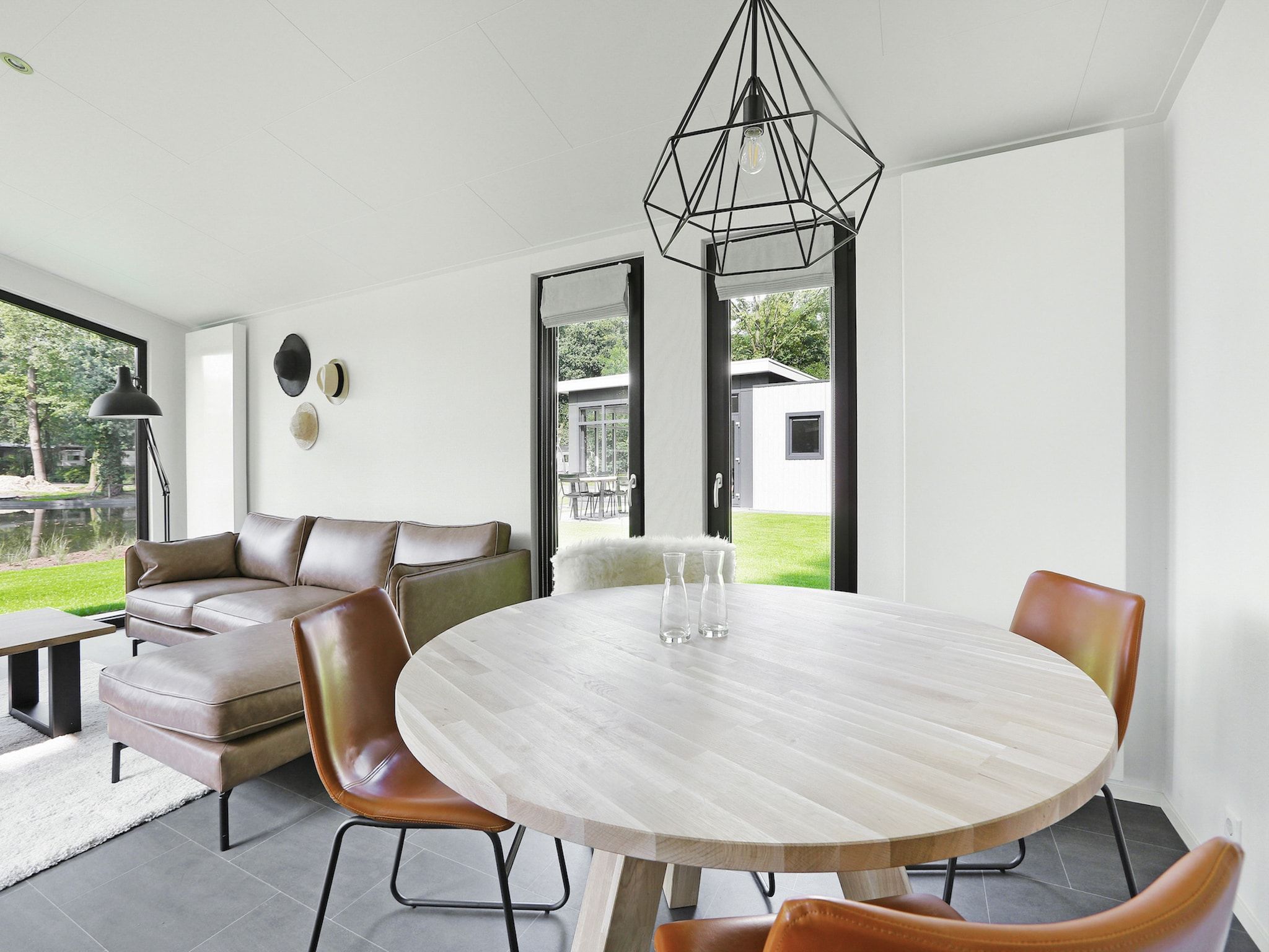 De eetkamer van Bospark Markelo 3 in Markelo