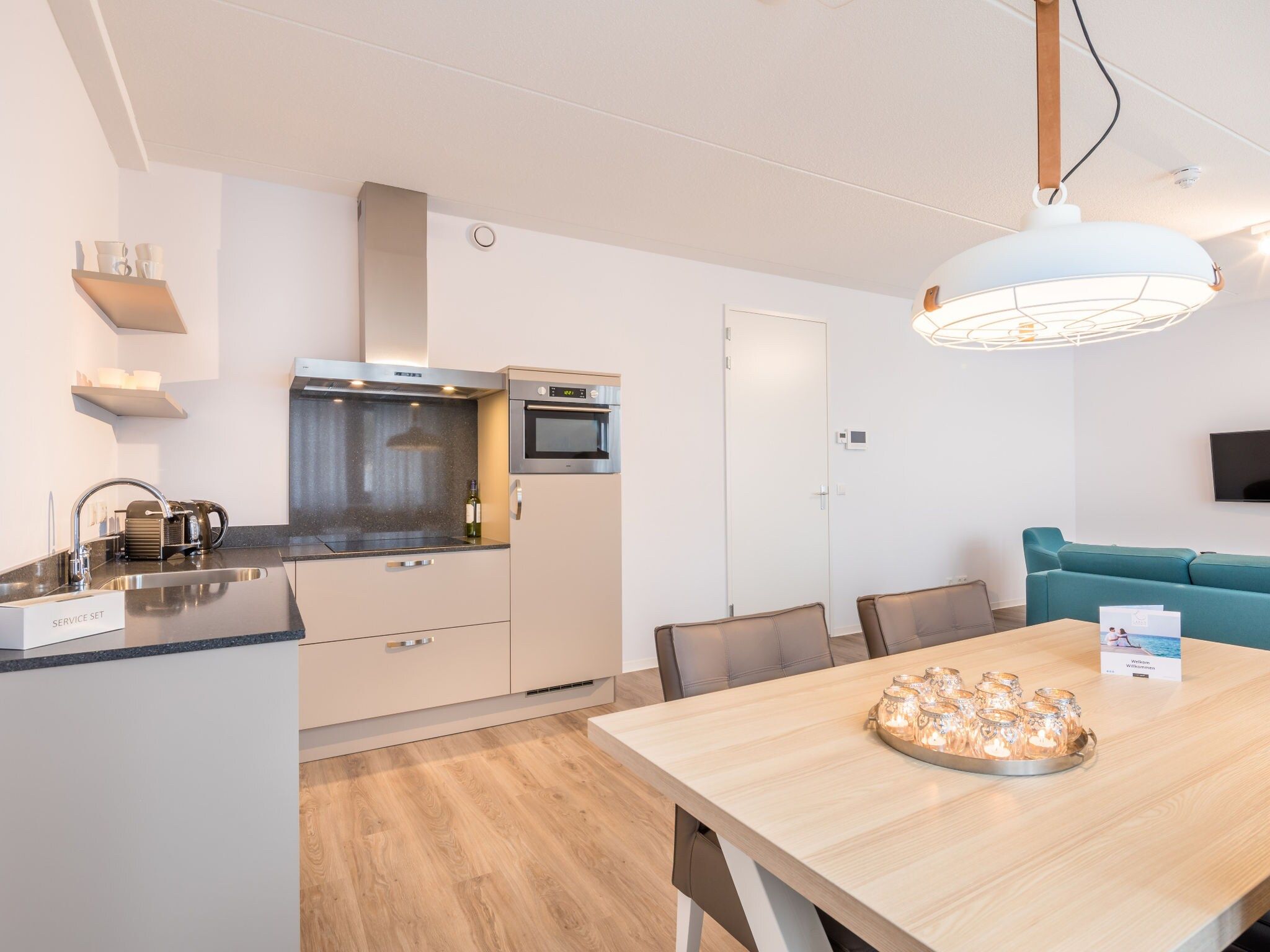 De keuken van Noordzee Résidence Dishoek 12 in Koudekerke