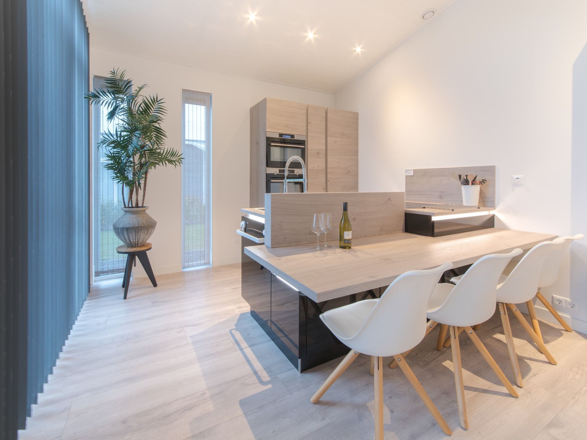 De keuken van Water Resort Oosterschelde 13 in Wemeldinge