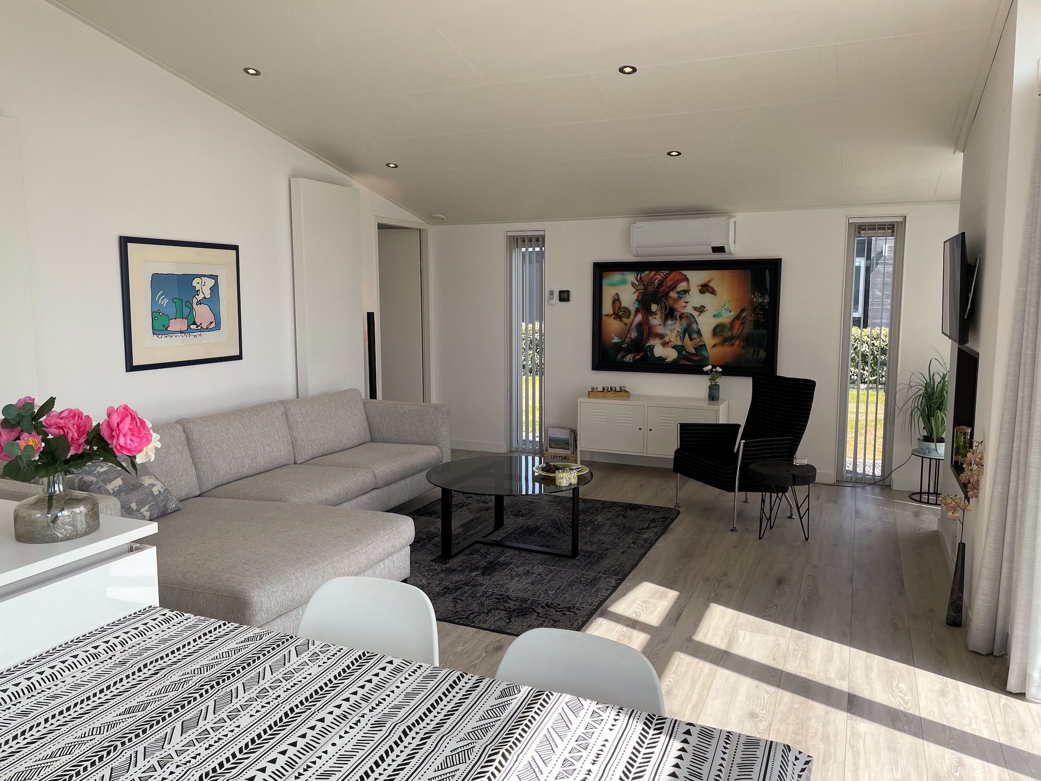 De woonkamer van Water Resort Oosterschelde 46 in Wemeldinge