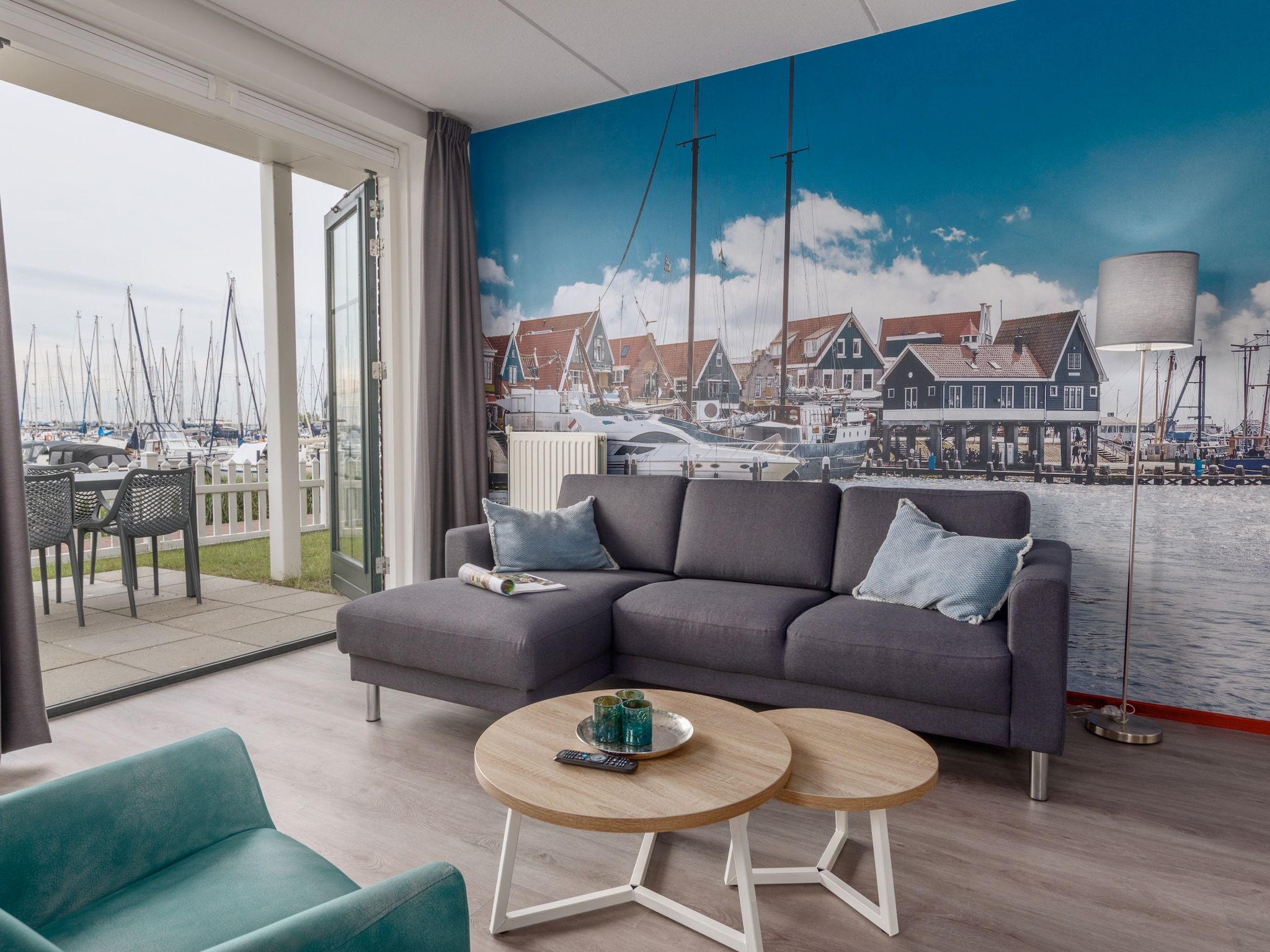 De woonkamer van Marinapark Volendam 11 in Volendam
