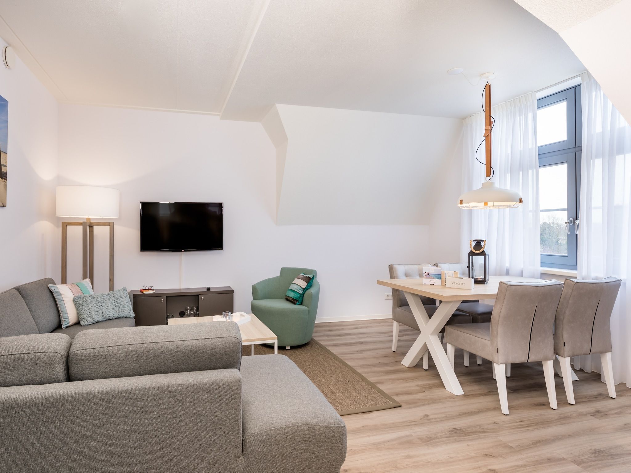 De woonkamer van Noordzee Résidence Dishoek 13 in Koudekerke