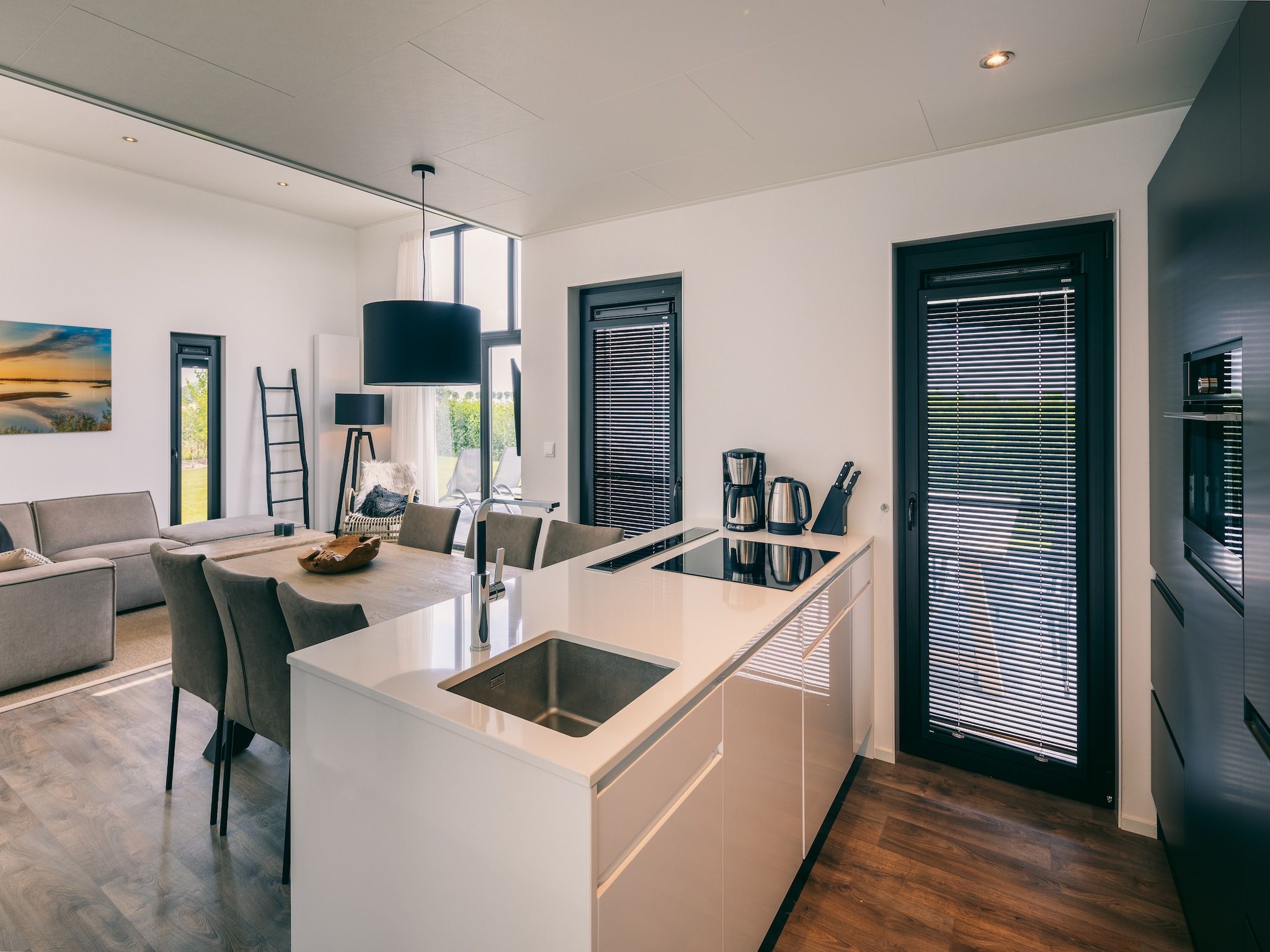 De keuken van Vakantiepark Zeedijk 4 in Herkingen