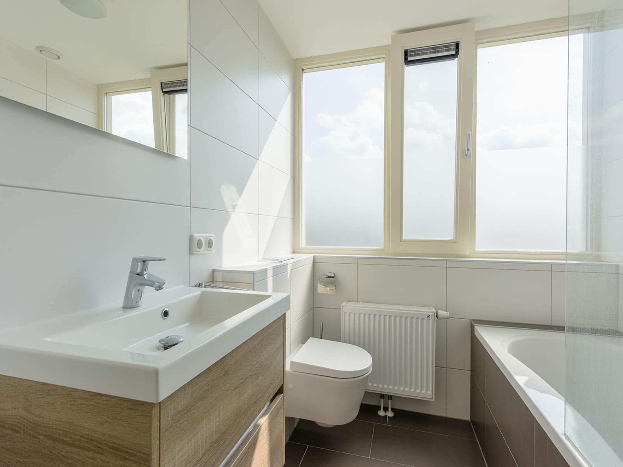 De badkamer van Waterpark Terkaple 3 in Terkaple