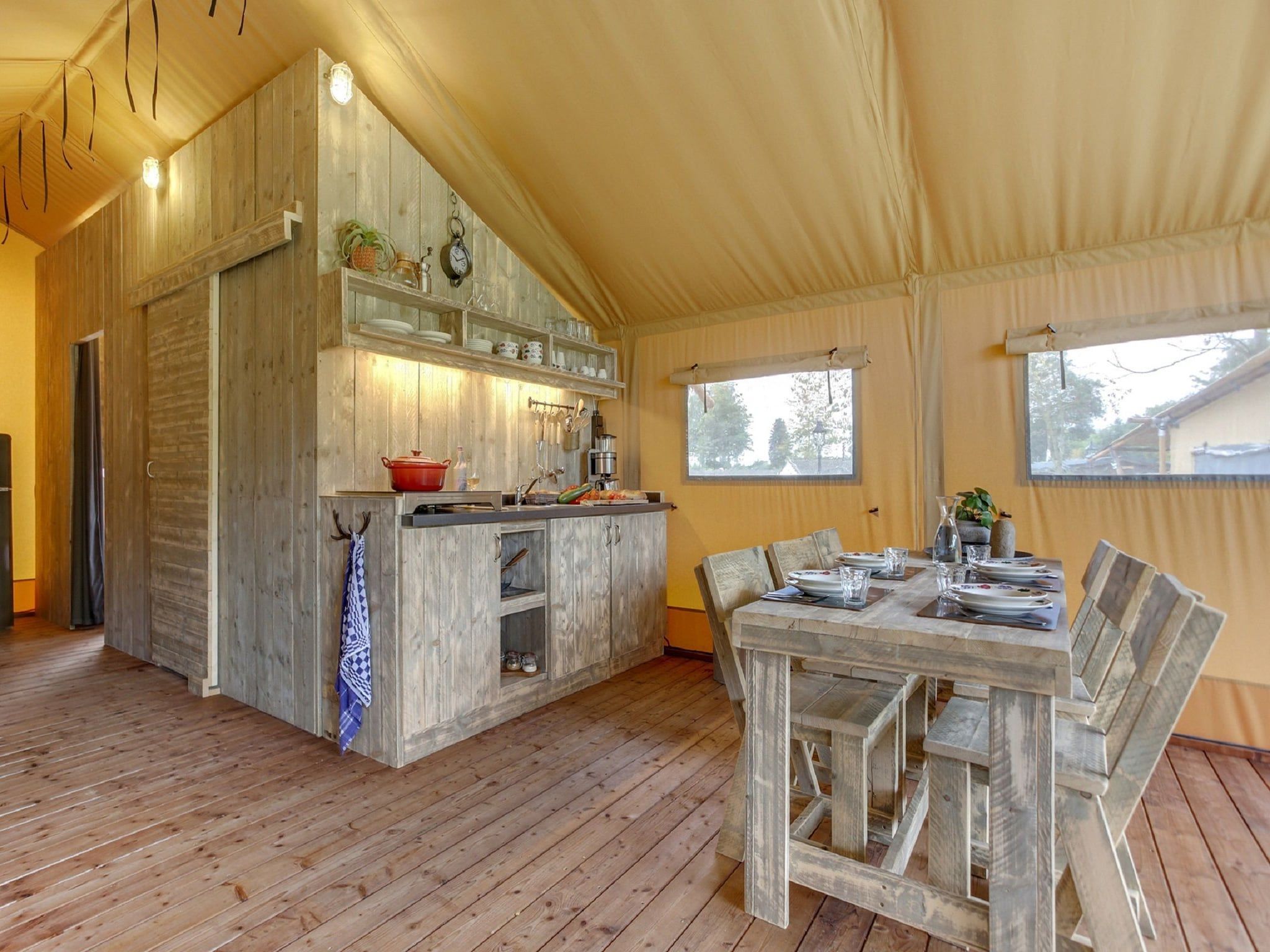 De keuken van Vakantiepark Sandberghe 11 in Uden