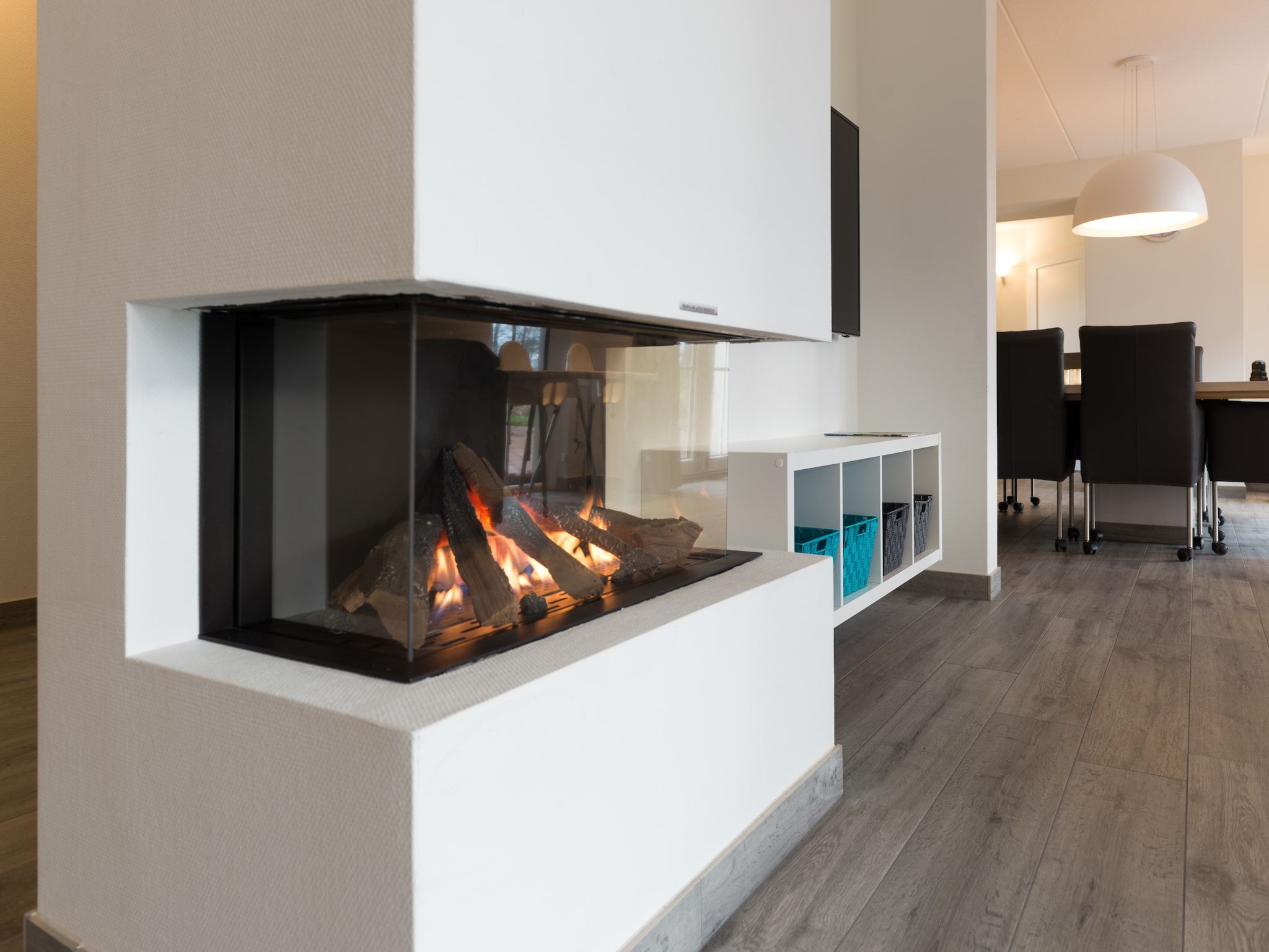 De woonkamer van Hof van Salland 9 in Hellendoorn