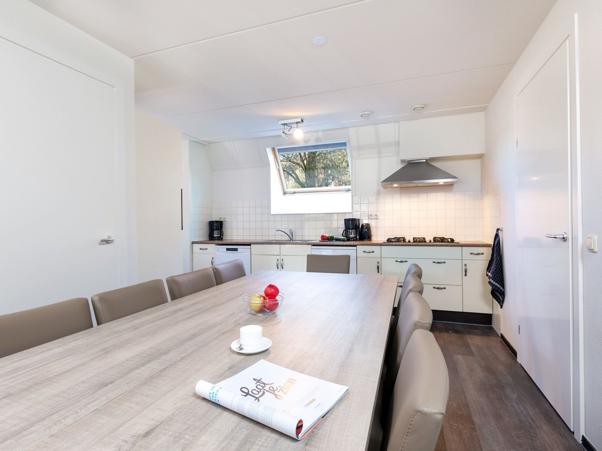 De keuken van Vakantiepark de Katjeskelder 12 in Oosterhout