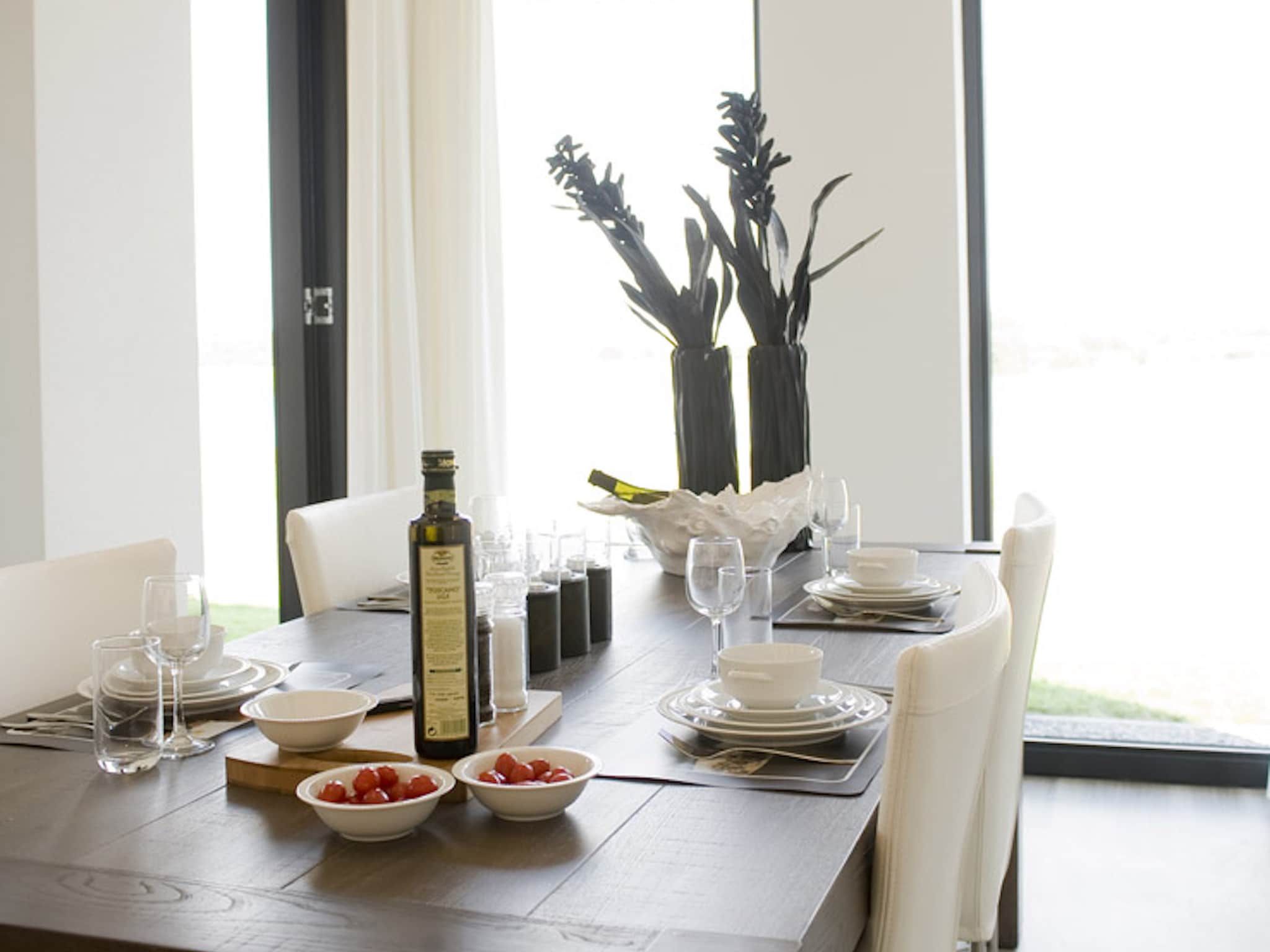 De eetkamer van Resort Waterrijk Oesterdam 3 in Tholen