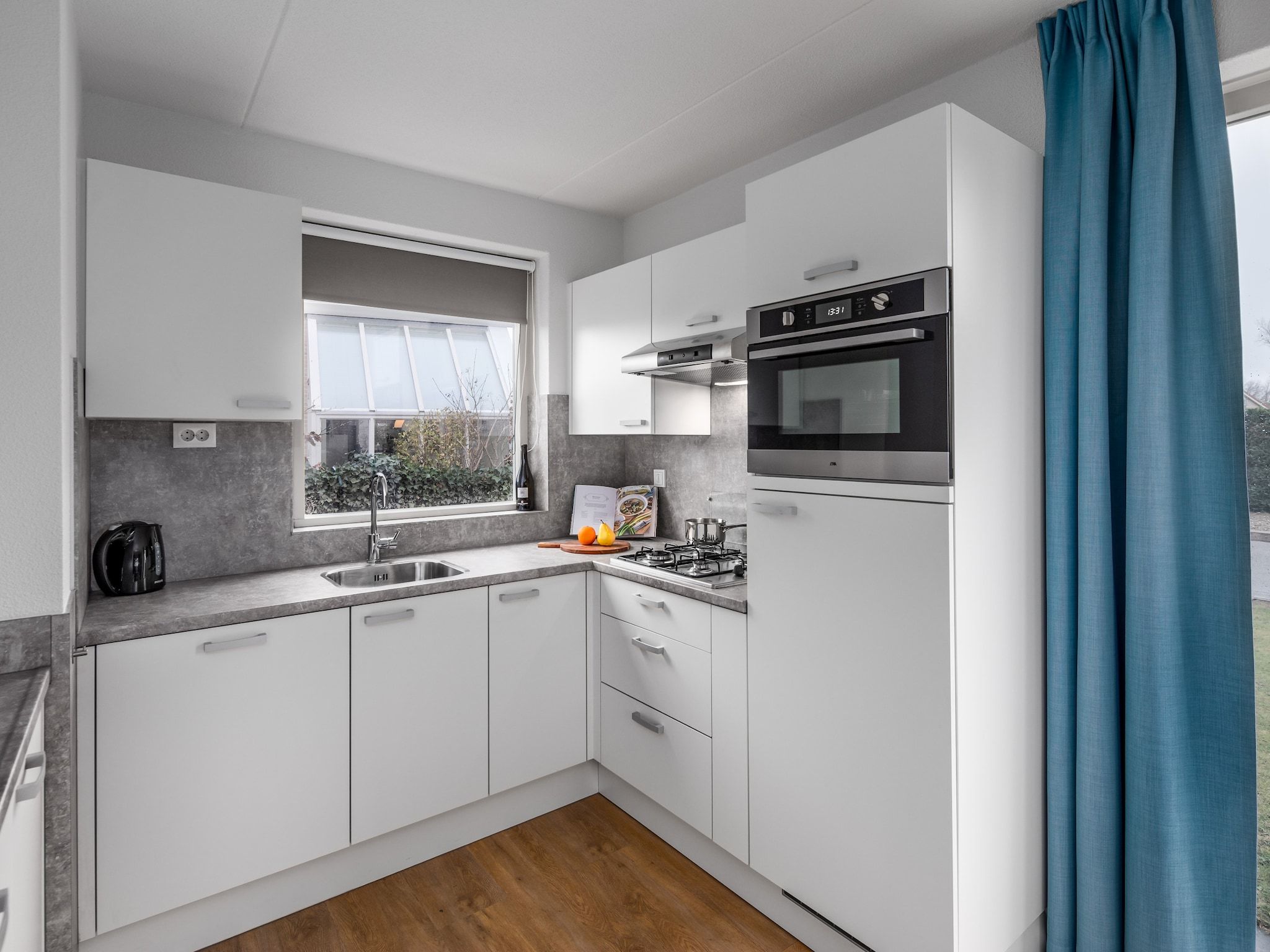 De keuken van Vakantiepark Zeebad 10 in Breskens