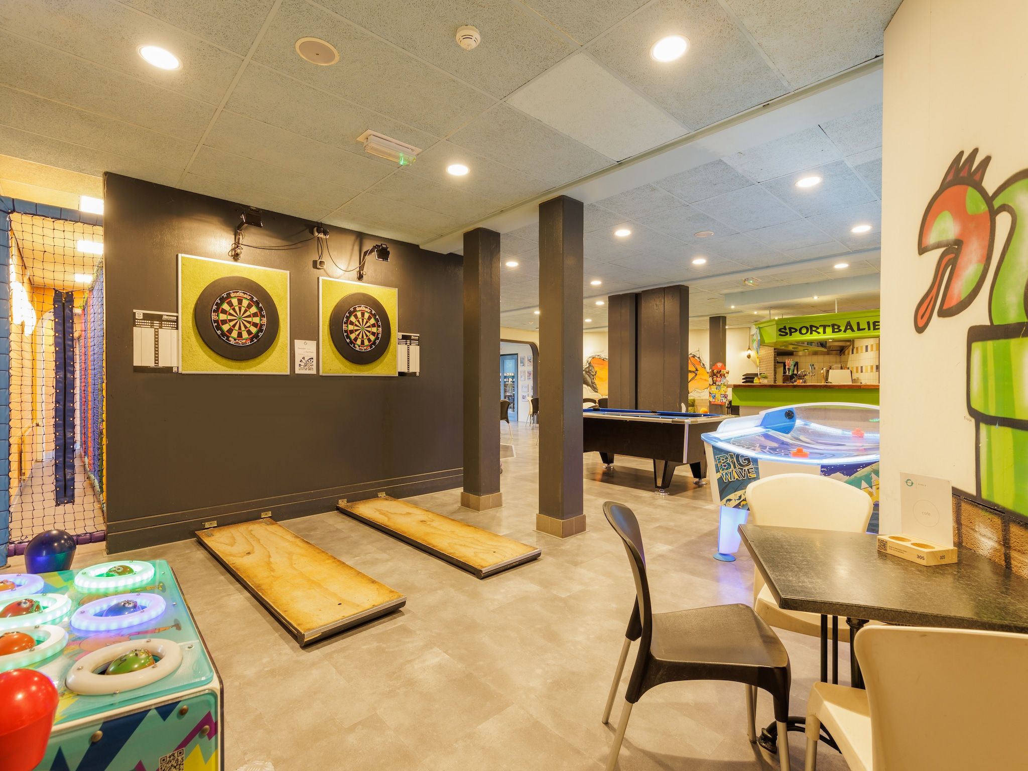 Parkfaciliteiten bij Vakantiepark Hunzedal 13 in Borger