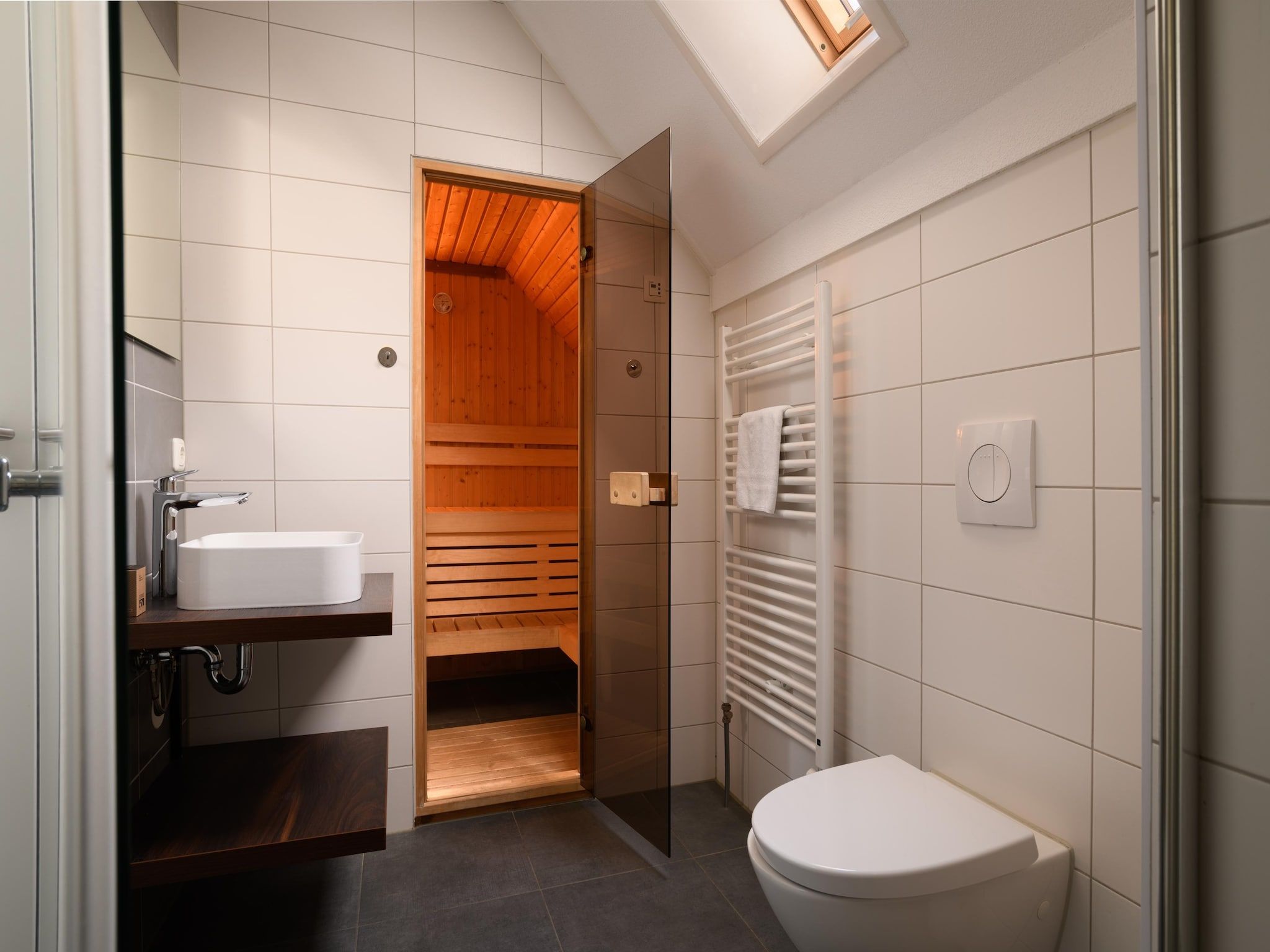 De badkamer van Resort Maastricht 15 in Maastricht