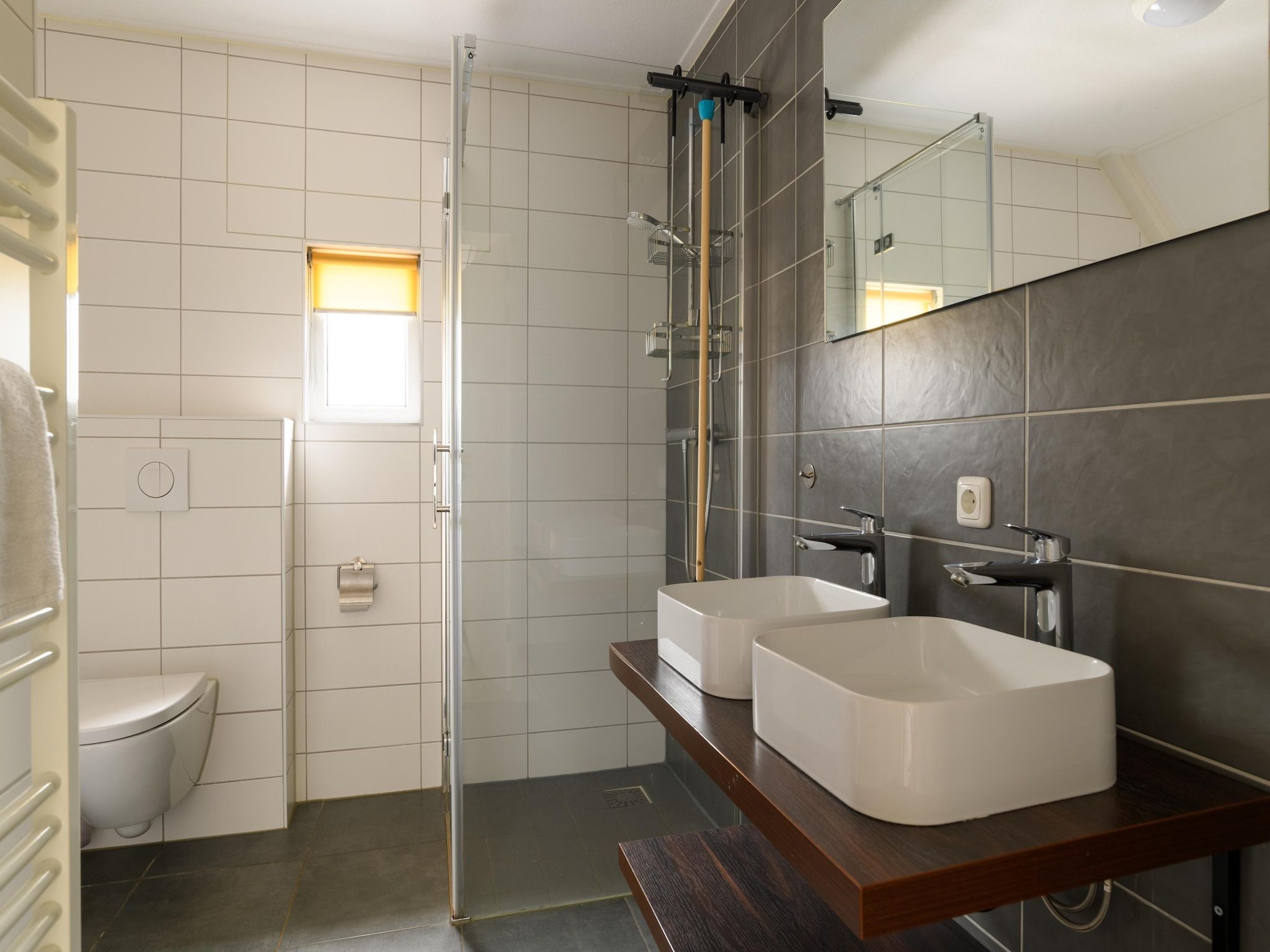 De badkamer van Resort Maastricht 13 in Maastricht