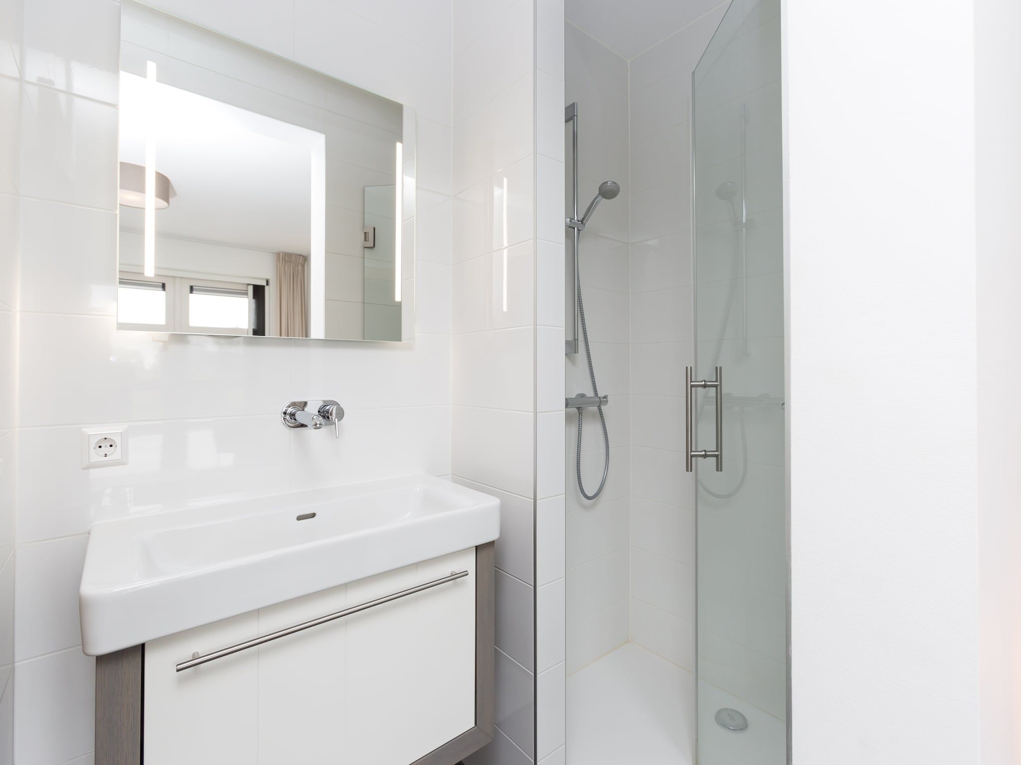 De badkamer van Friese Meren Villa's 10 in Delfstrahuizen