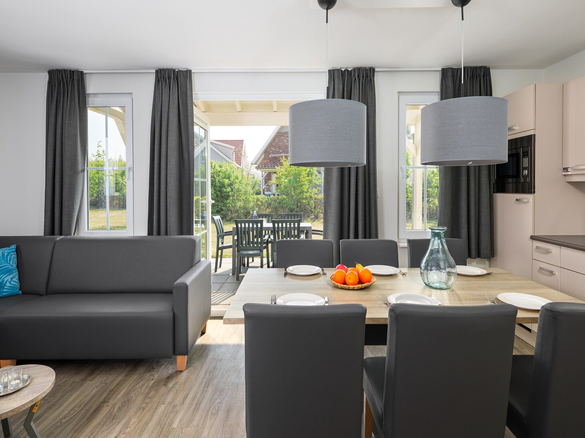 De woonkamer van Résidence Klein Vink 7 in Arcen