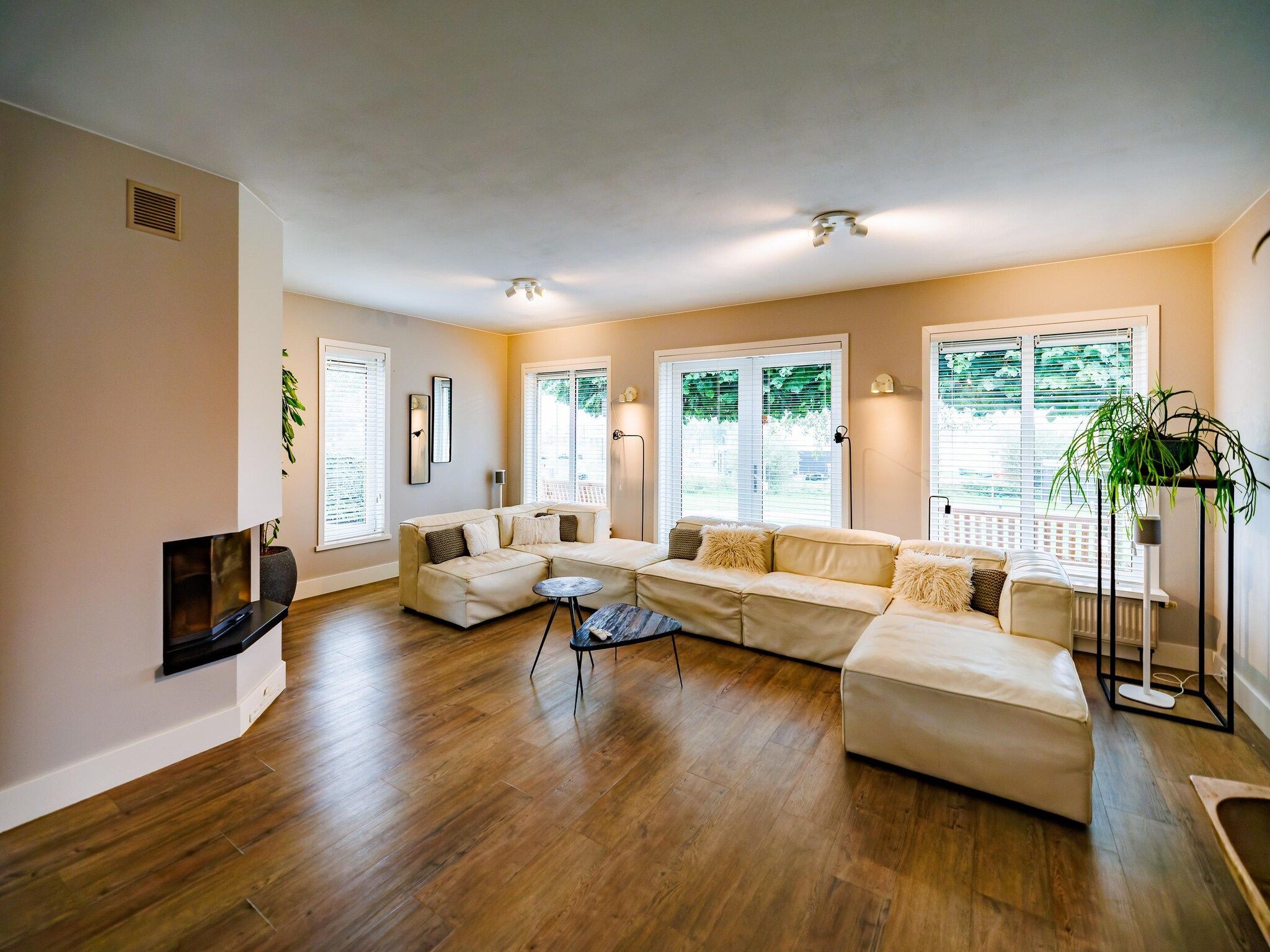 De woonkamer van Vakantiepark Eiland van Maurik 4 in Maurik