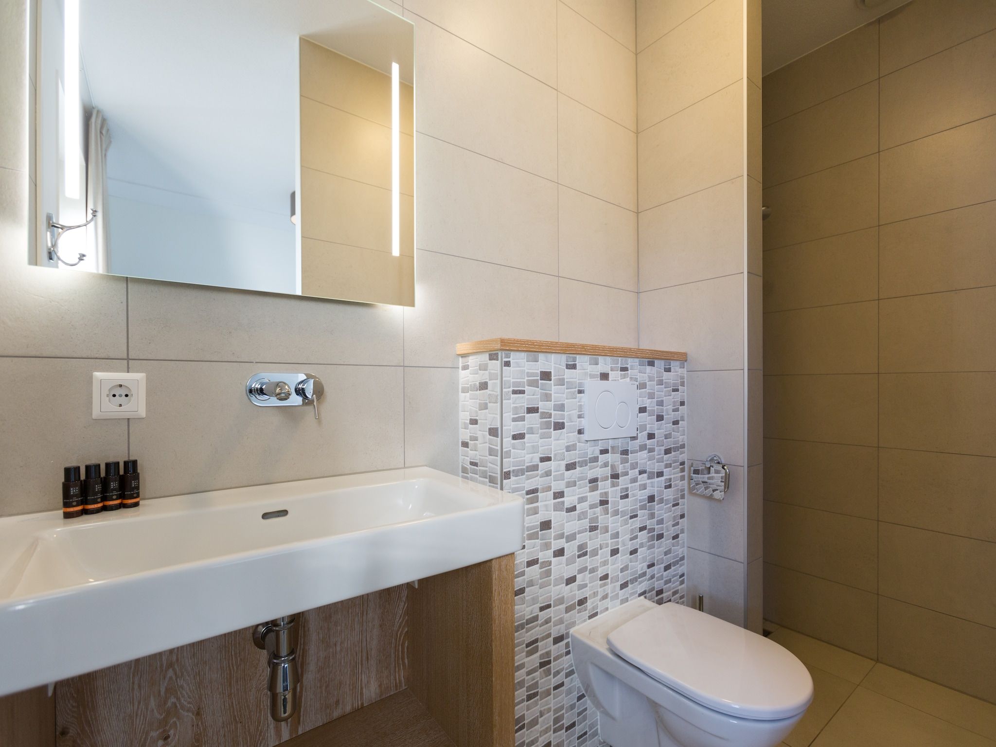 De badkamer van Friese Meren Villa's 14 in Delfstrahuizen